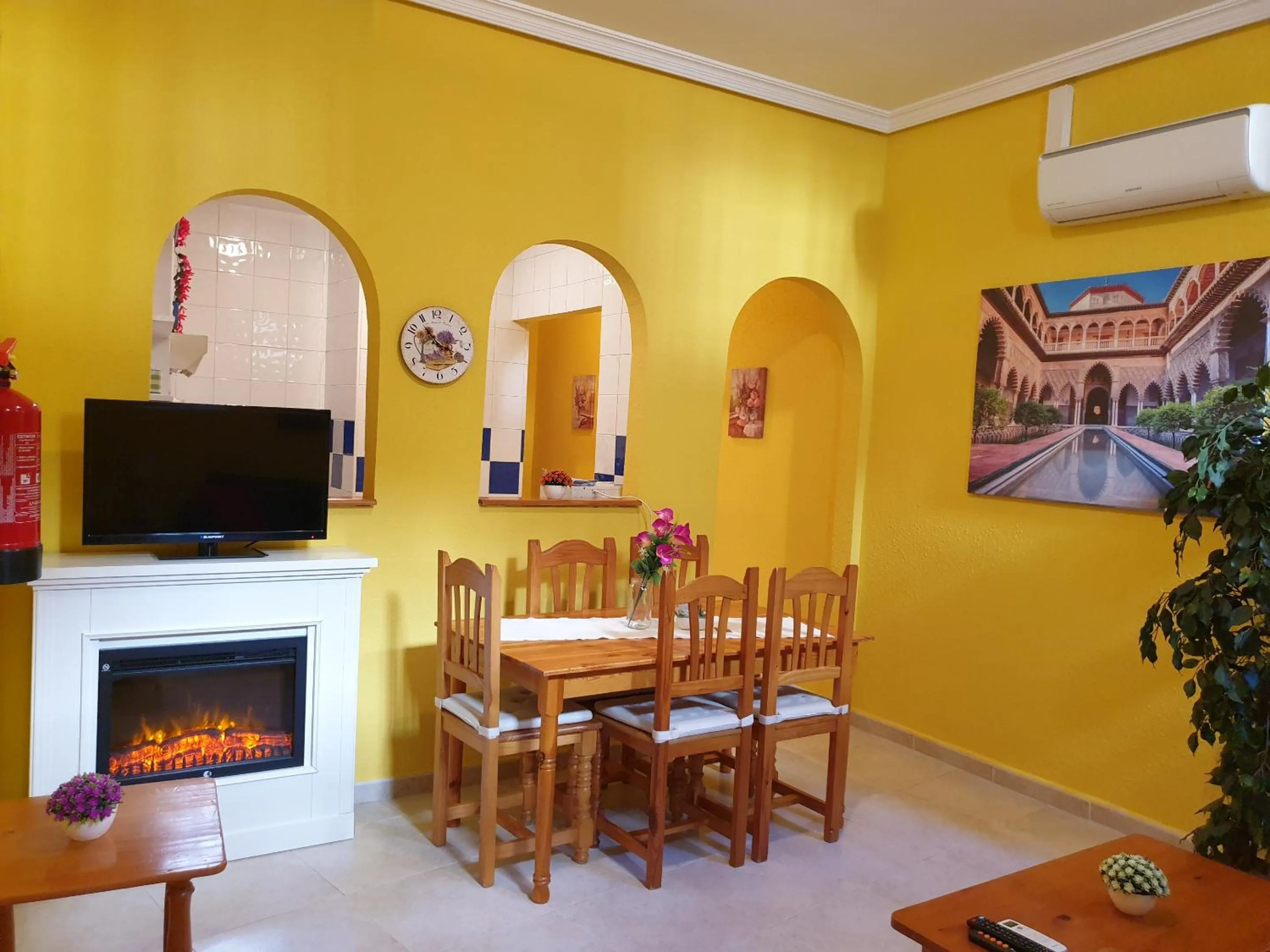 Apartamentos Dana Sol