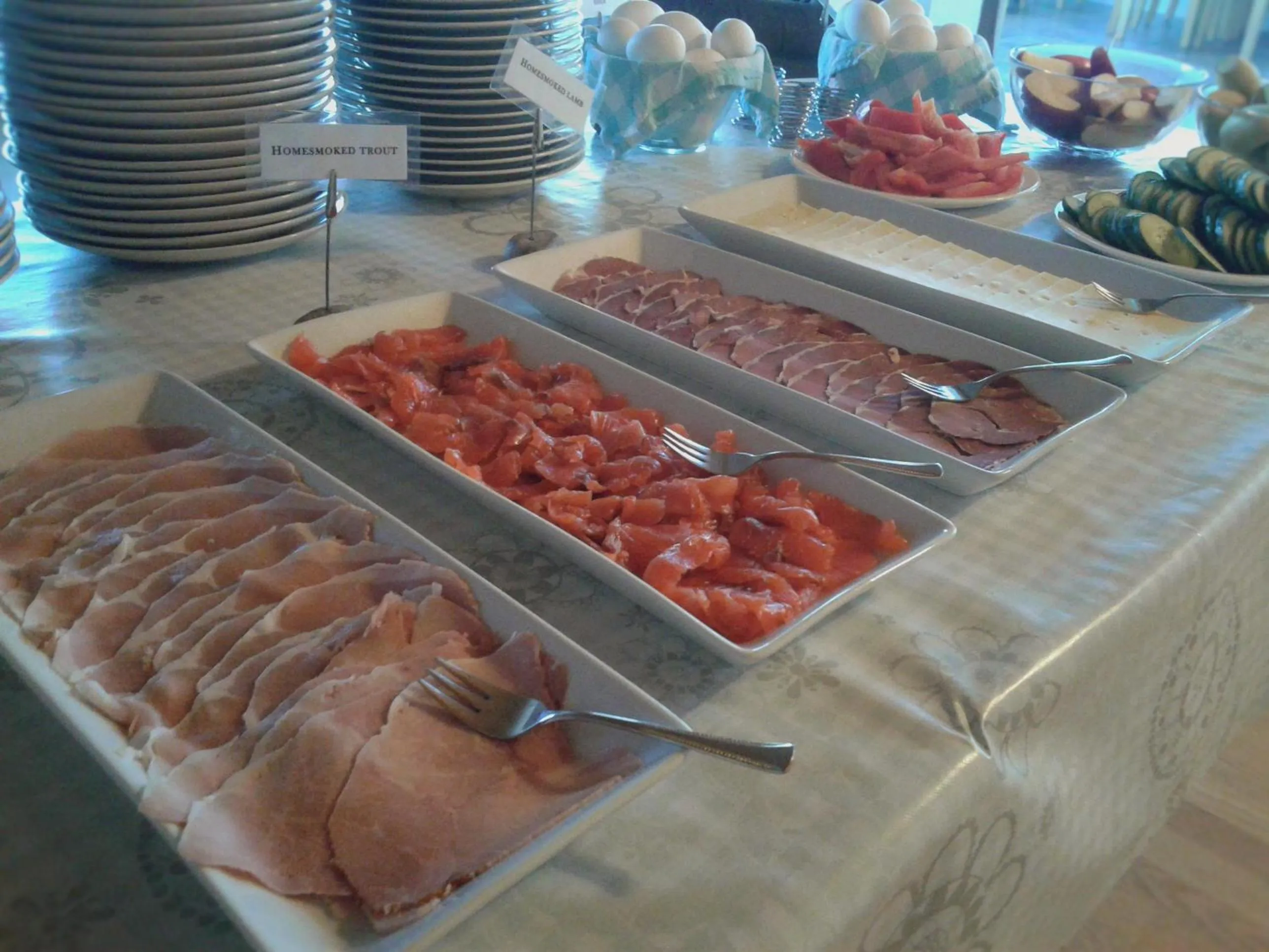 Buffet breakfast in Dimmuborgir Guesthouse