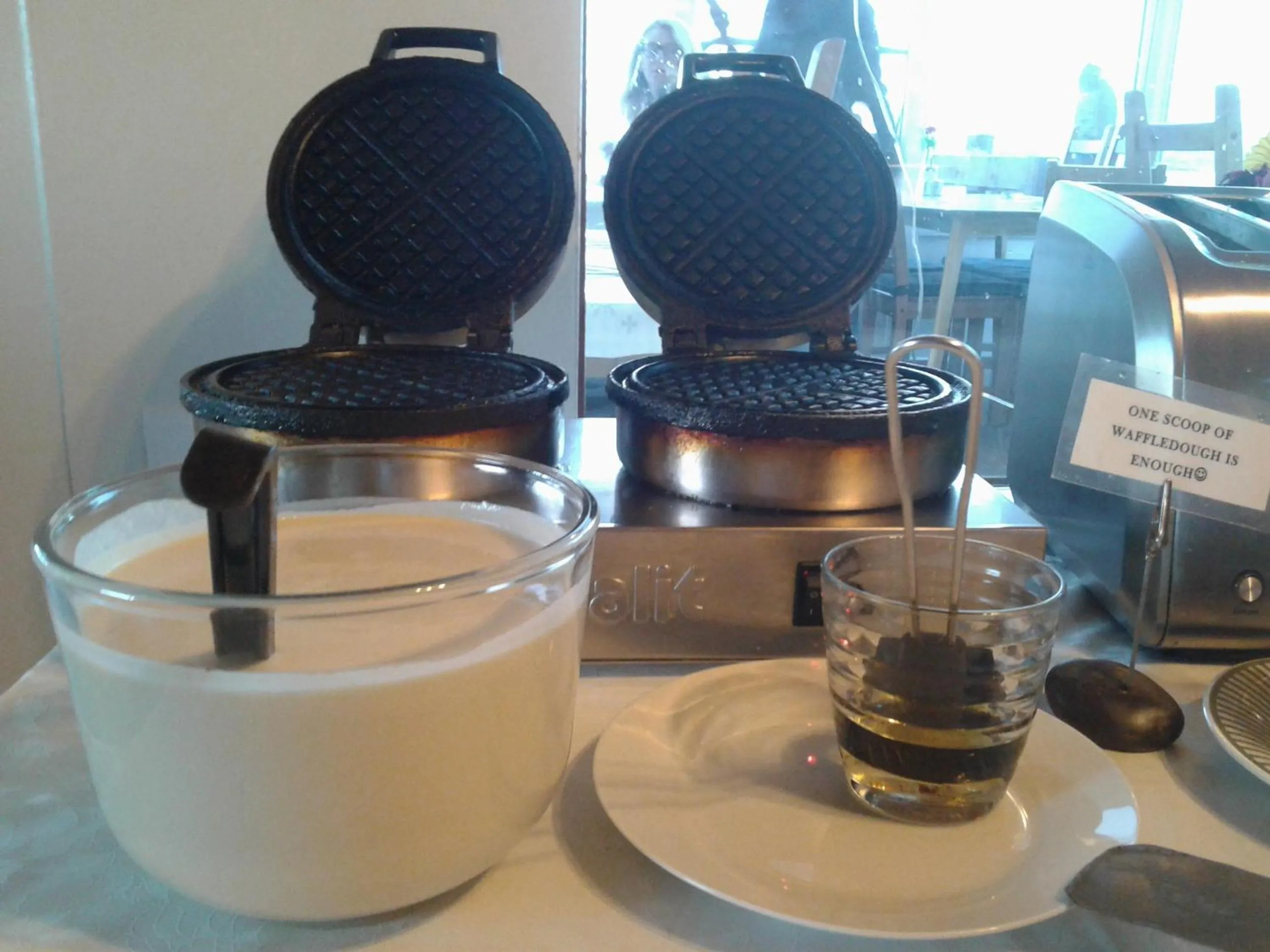 Buffet breakfast in Dimmuborgir Guesthouse