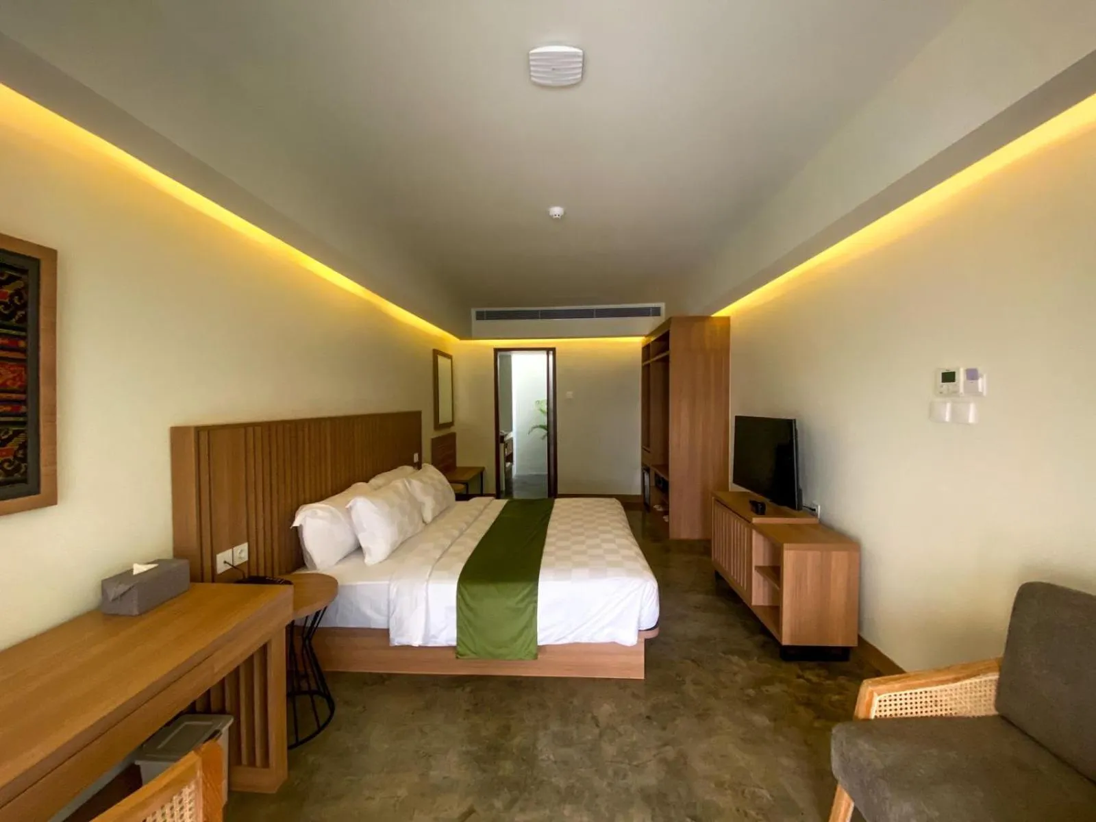 Bedroom, Bed in Ayom Suite