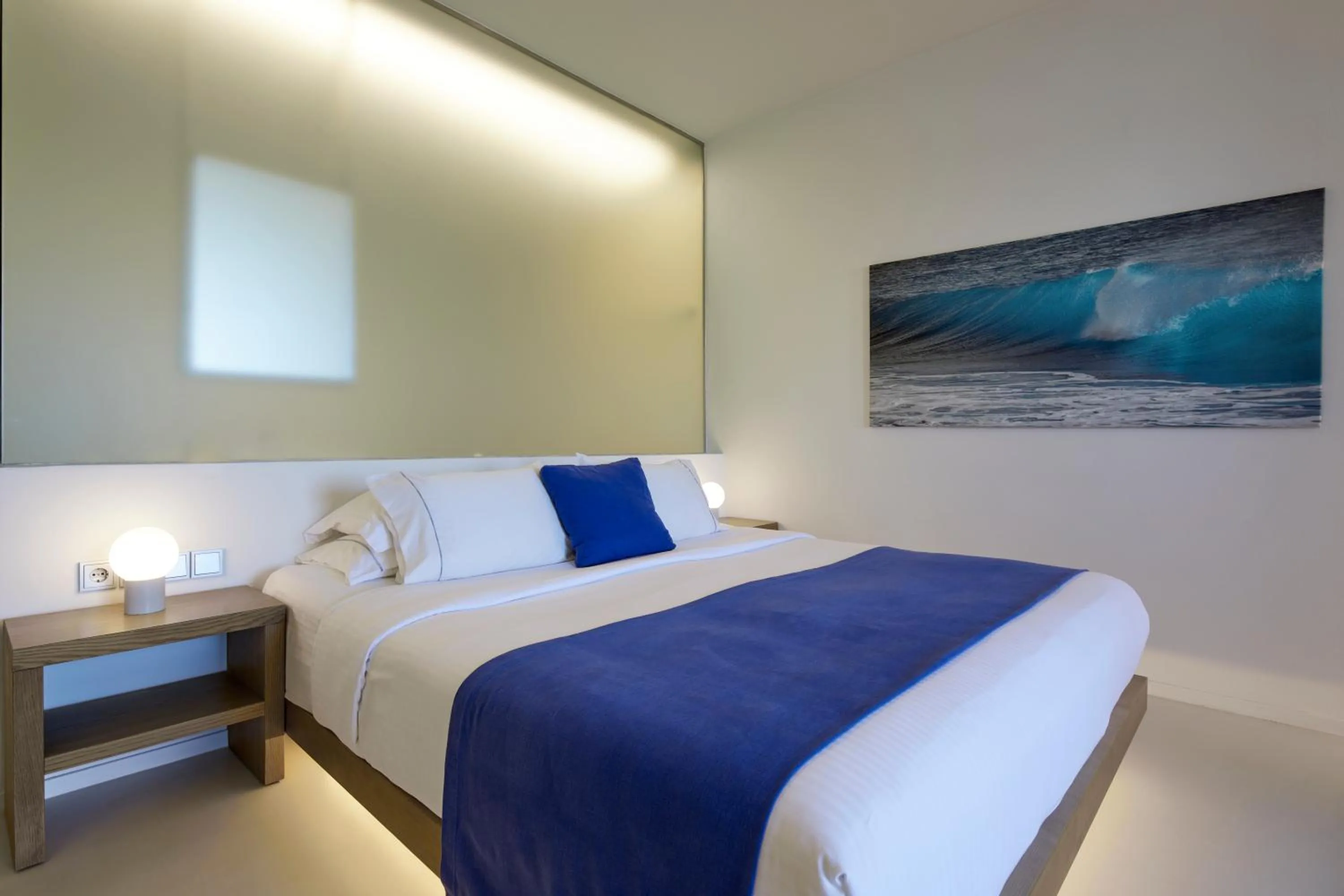 Bed in Alti Santorini Suites - Caldera View