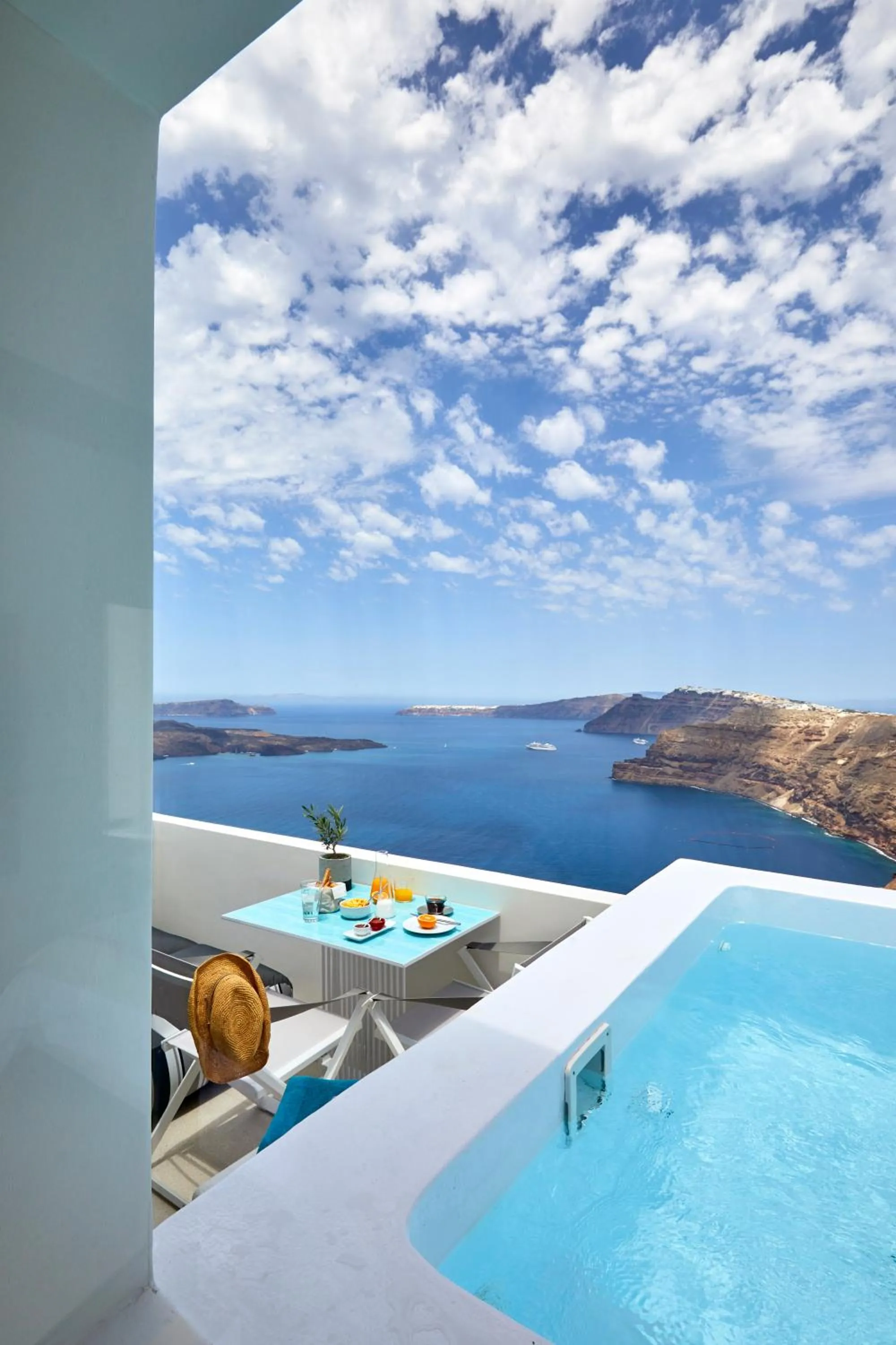 Balcony/Terrace in Alti Santorini Suites - Caldera View