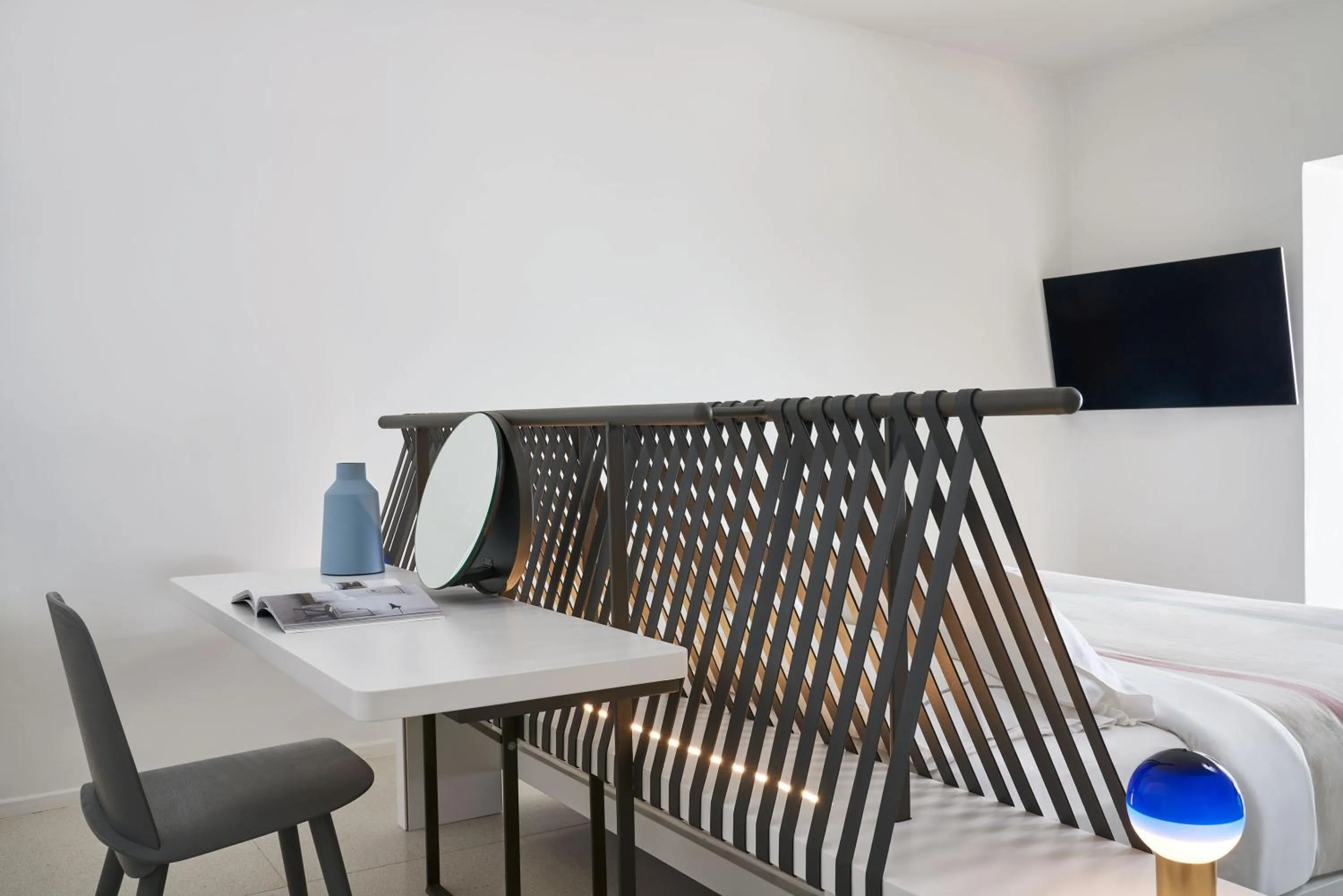 Bed in Alti Santorini Suites - Caldera View