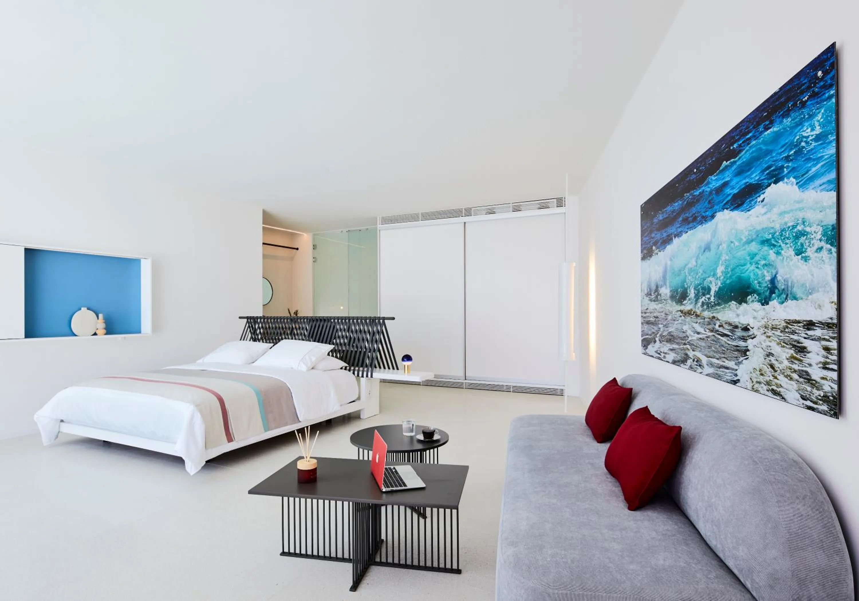 Bed in Alti Santorini Suites - Caldera View