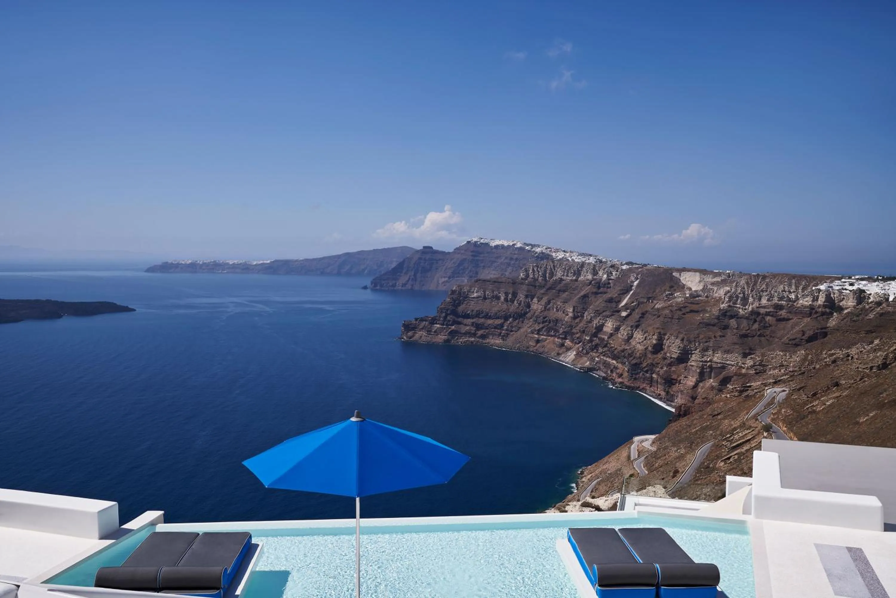 Landmark view in Alti Santorini Suites - Caldera View