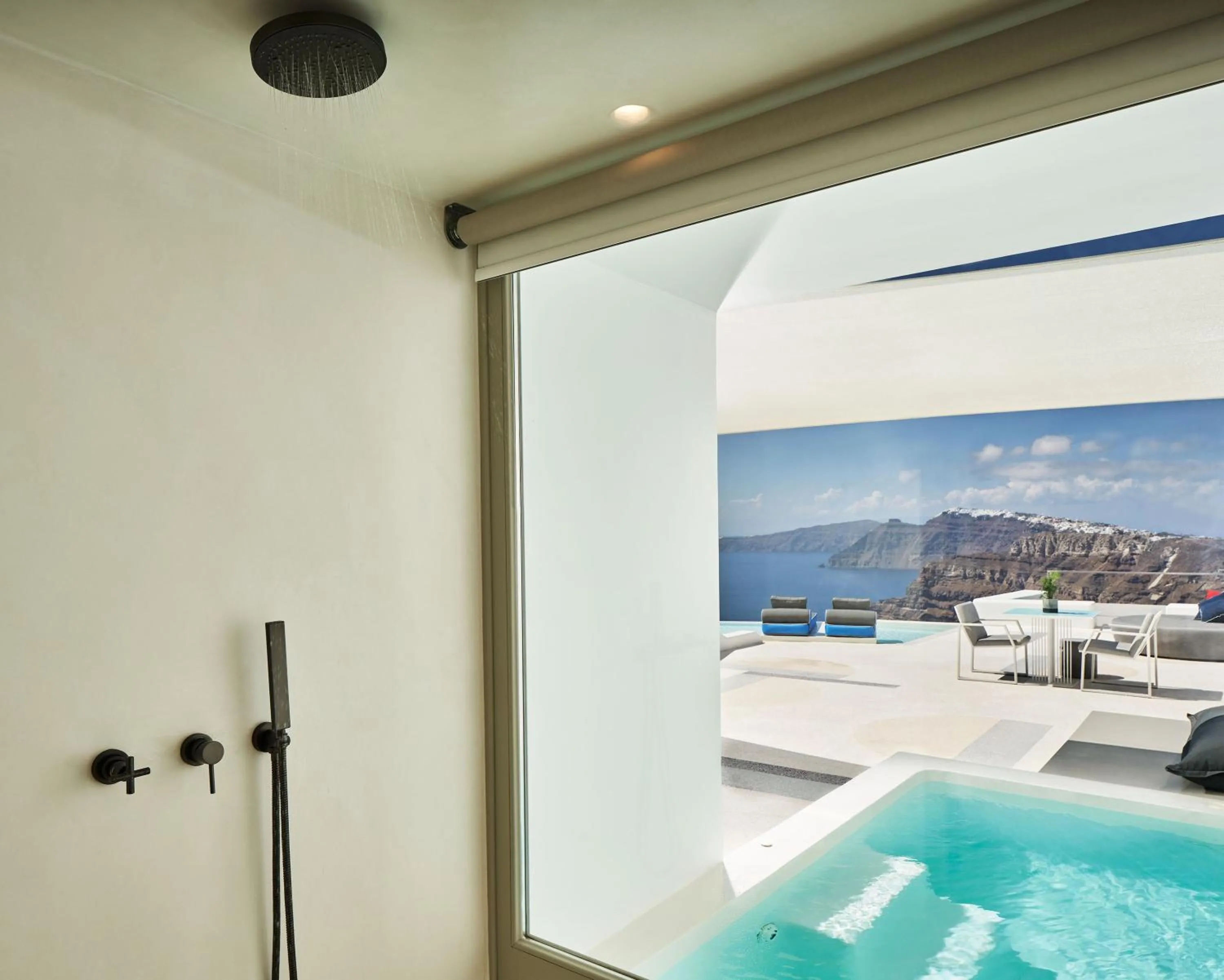Hot Tub in Alti Santorini Suites - Caldera View