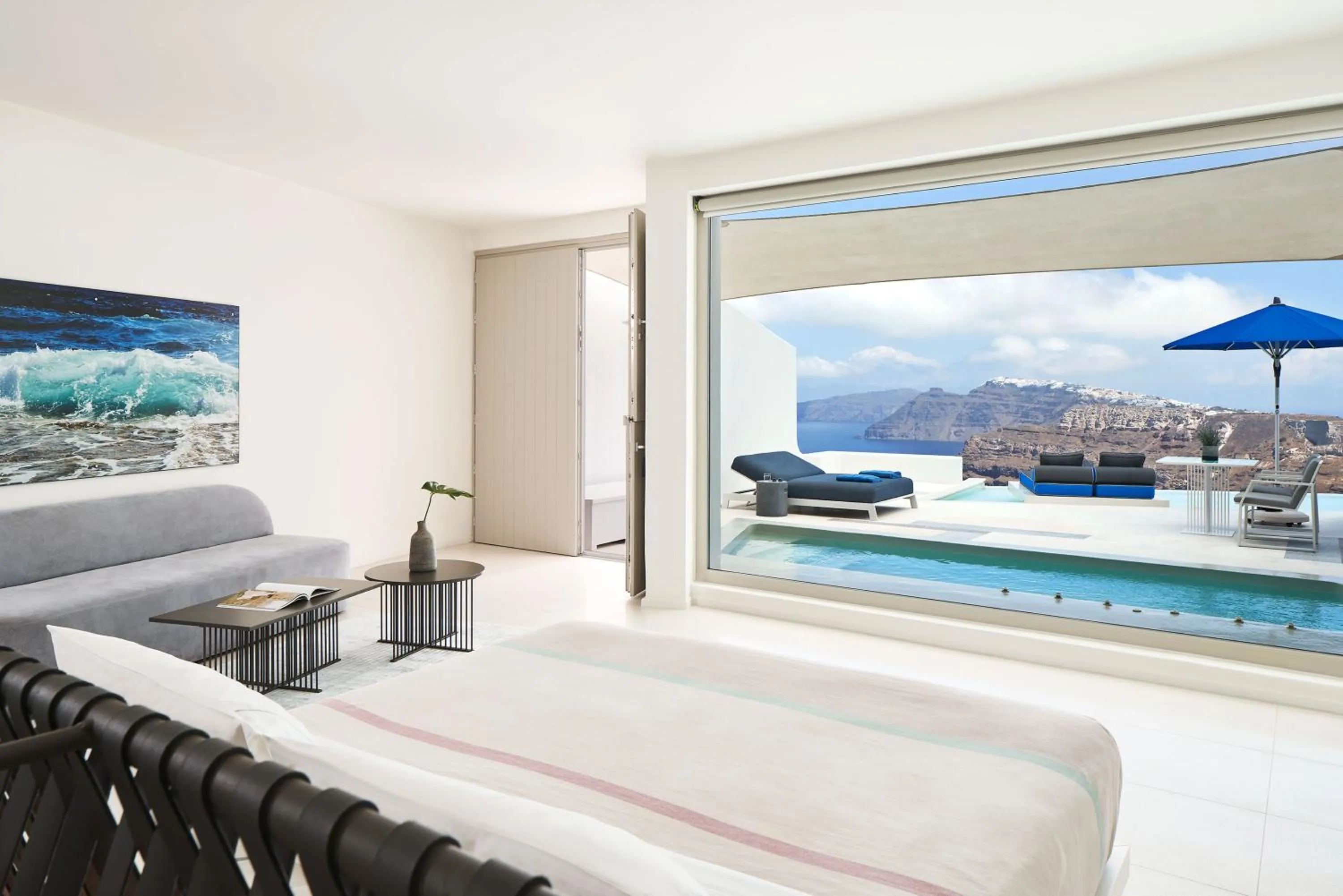 Bed in Alti Santorini Suites - Caldera View