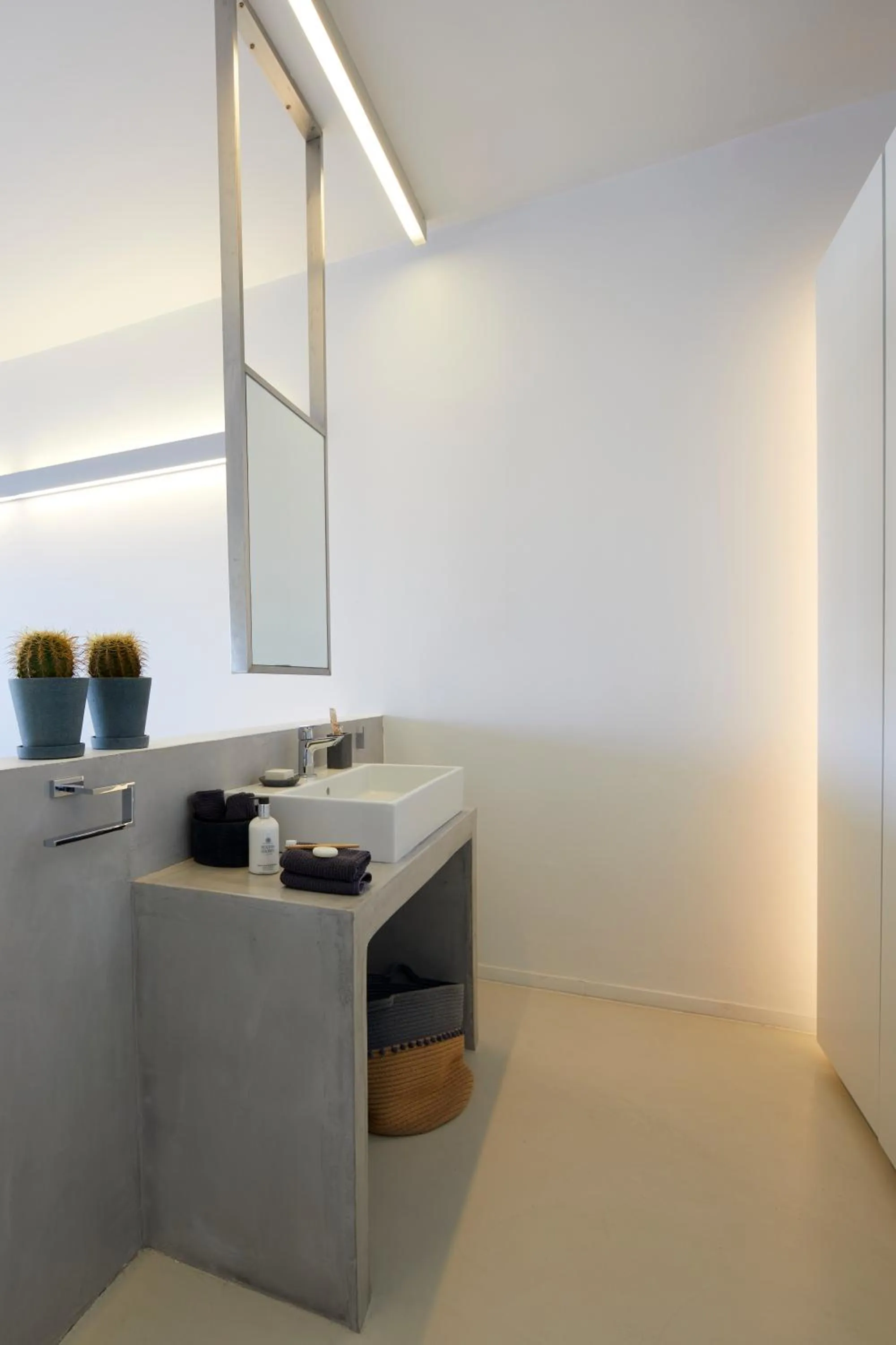 Bathroom in Alti Santorini Suites - Caldera View