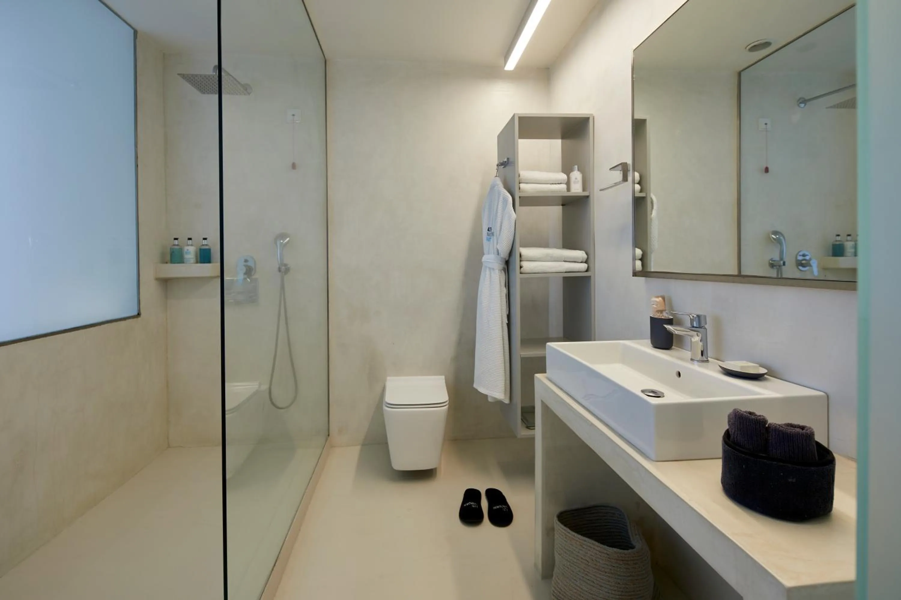 Shower in Alti Santorini Suites - Caldera View