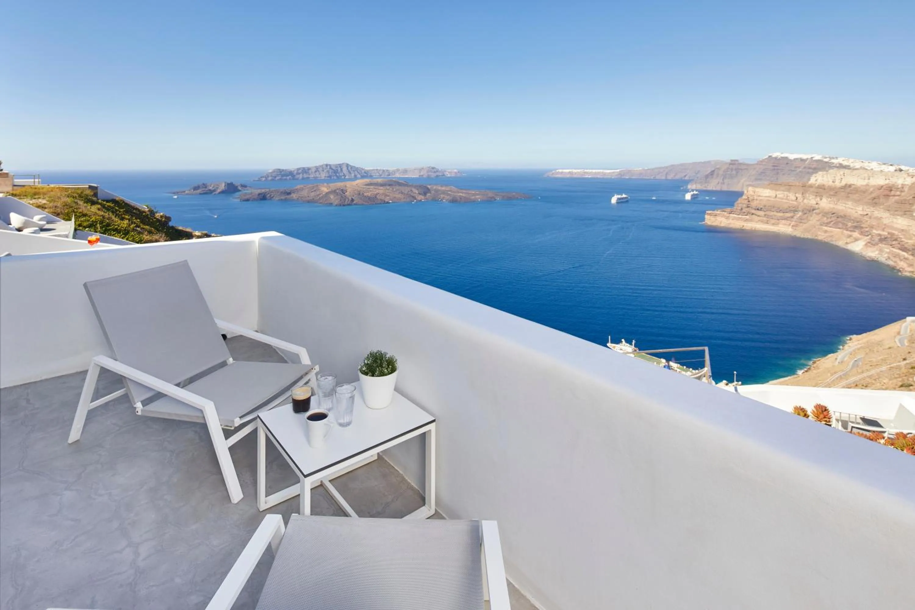 Balcony/Terrace in Alti Santorini Suites - Caldera View