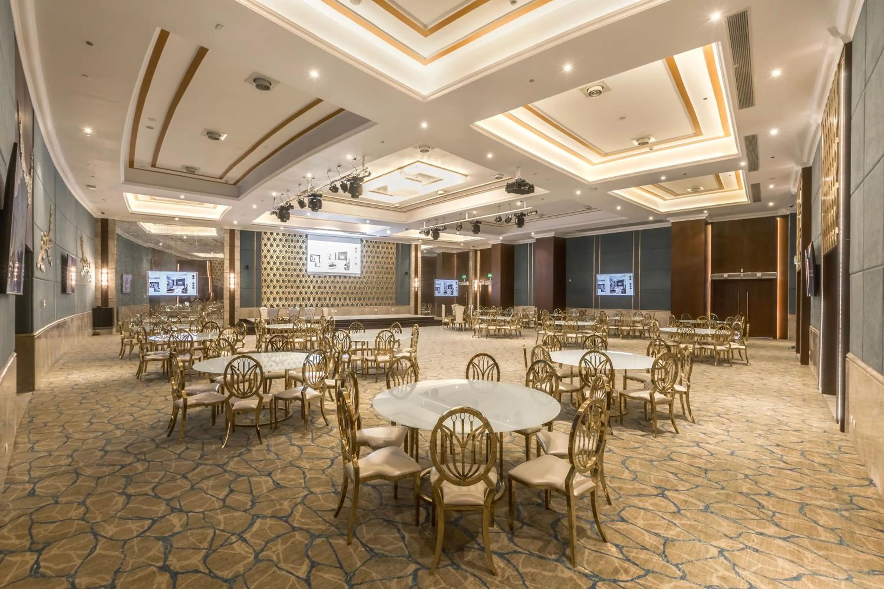 Gewan White Beach Resort-New Alamein