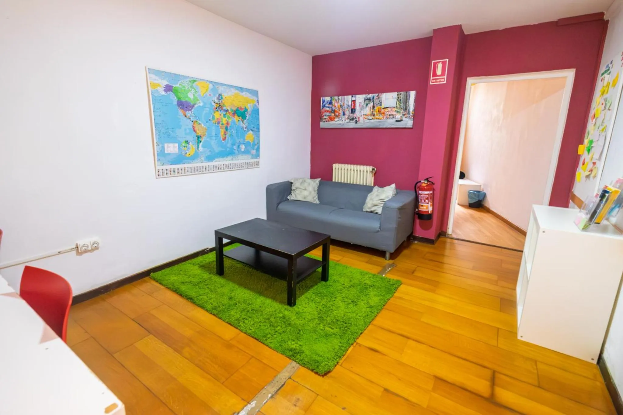 Diagonal House Hostel