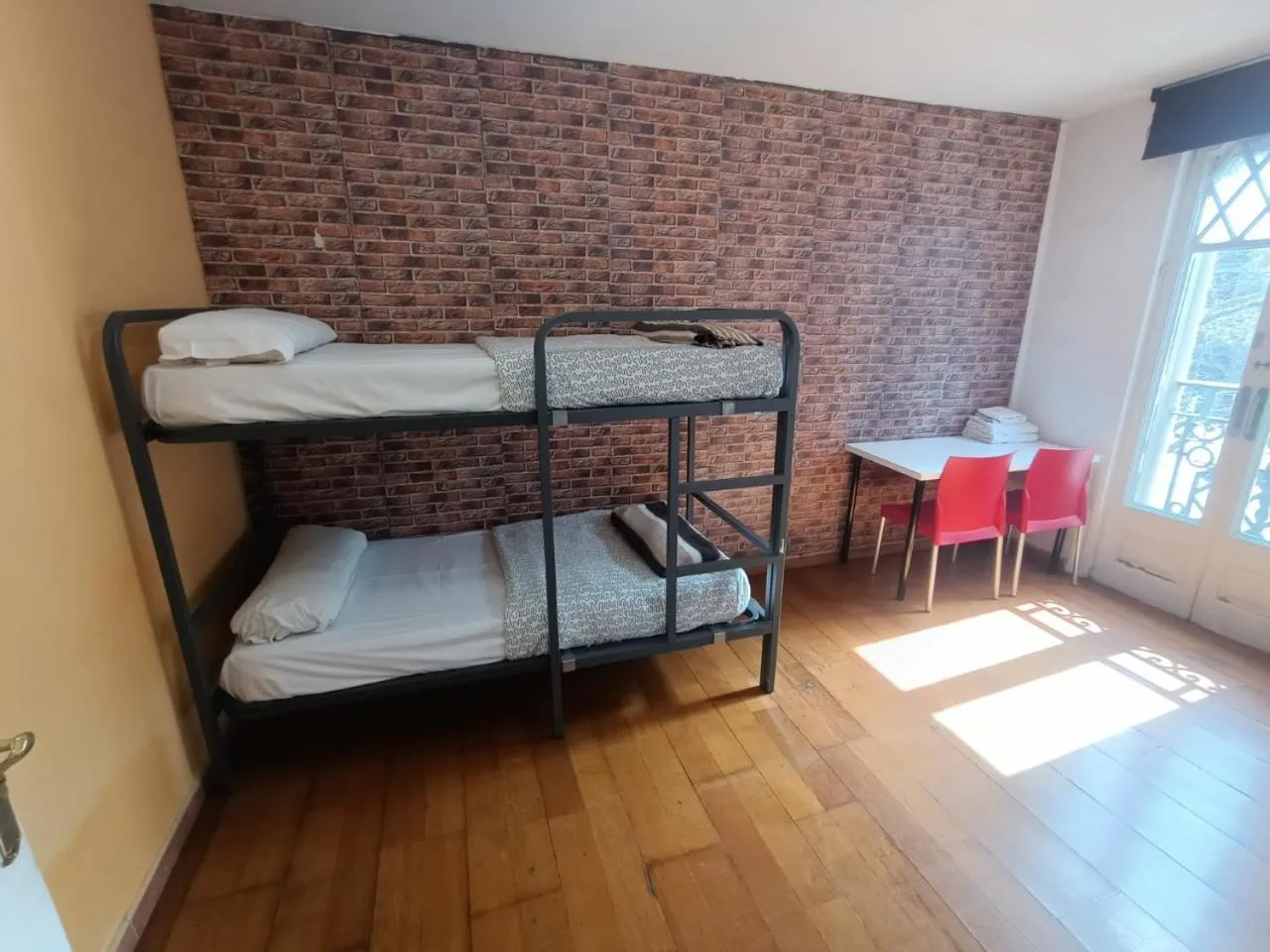 Twin Room in Diagonal House Hostel