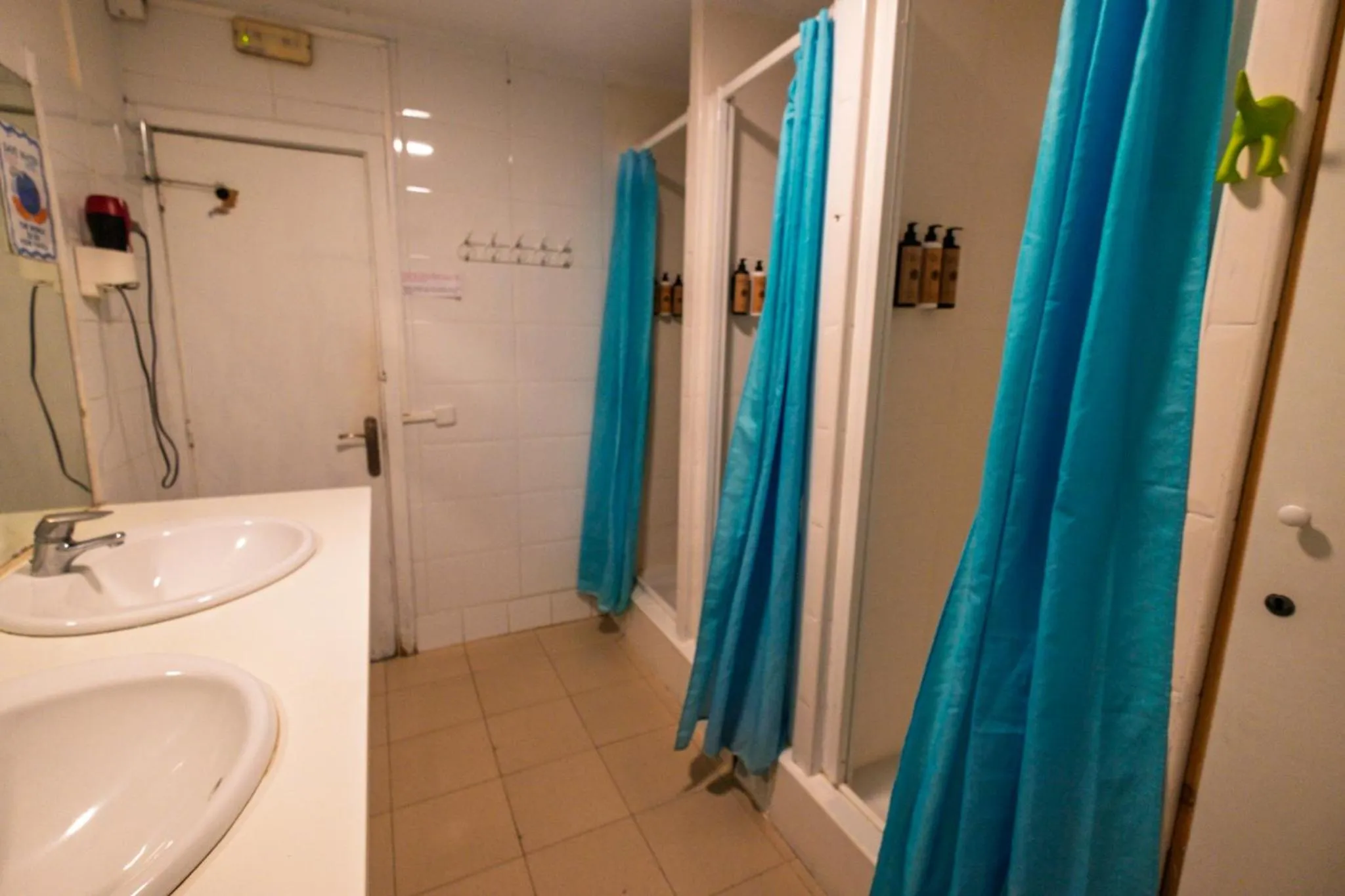 Diagonal House Hostel