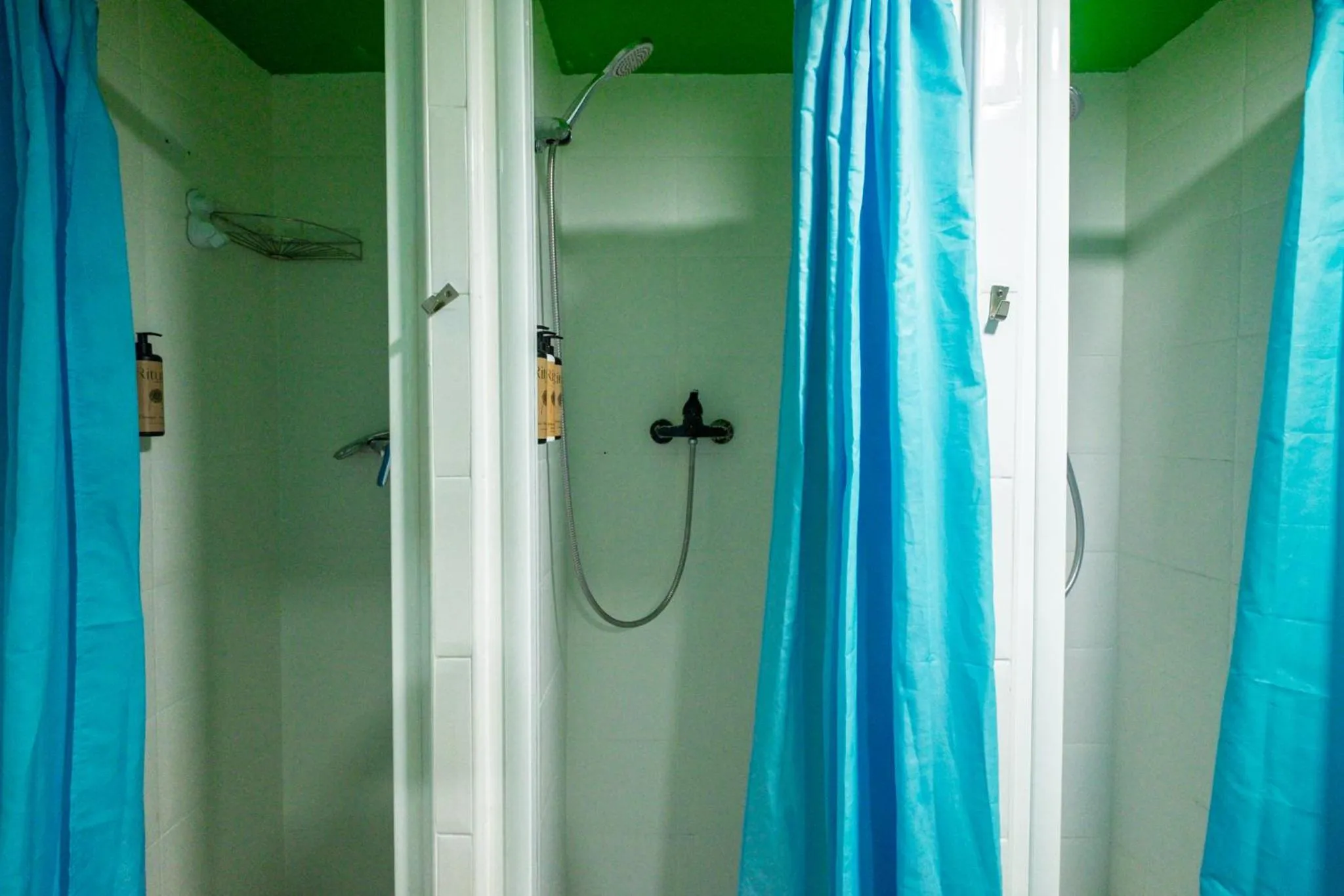 Diagonal House Hostel