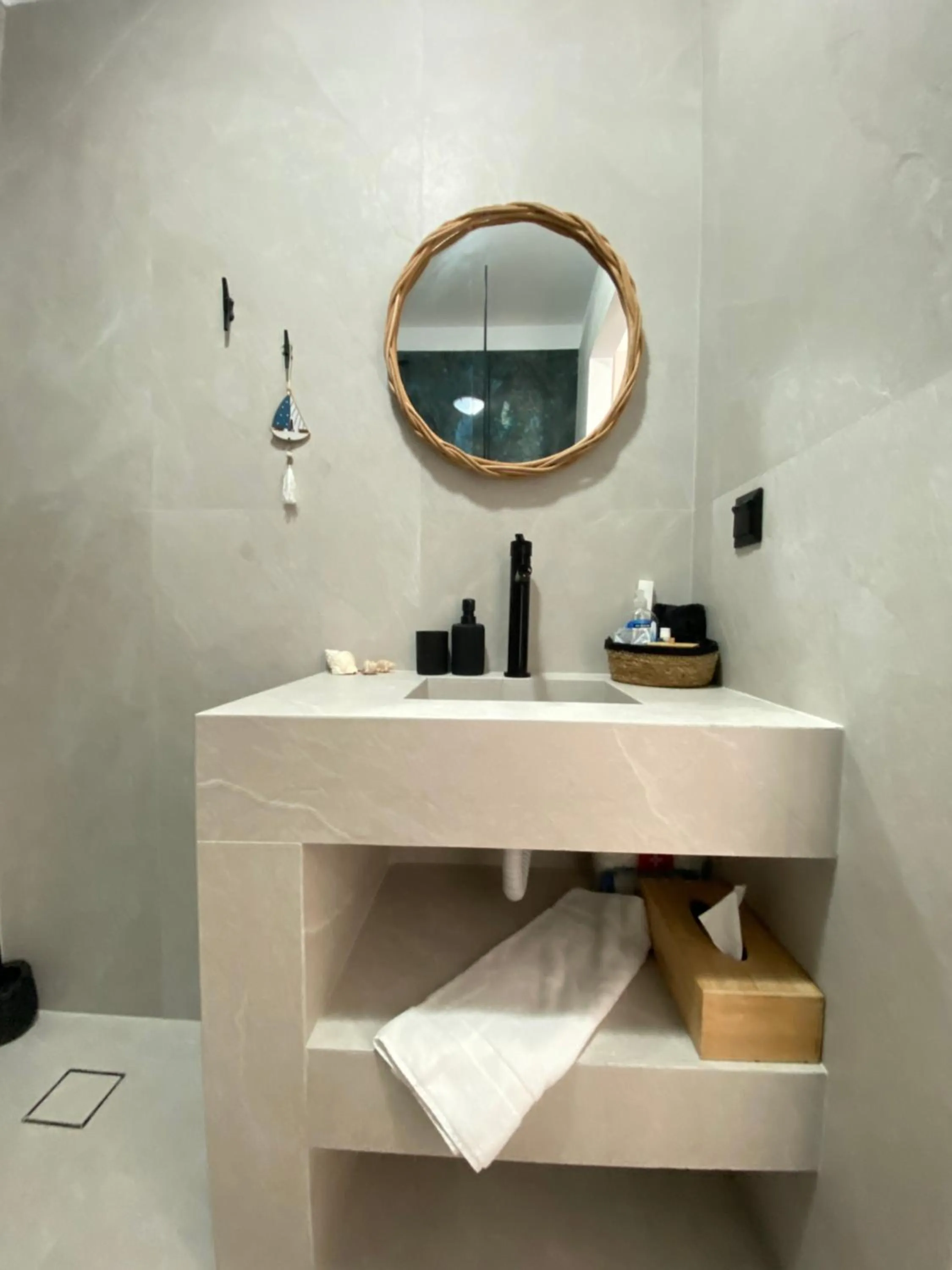 Bathroom in Seabed Suites Mykonos