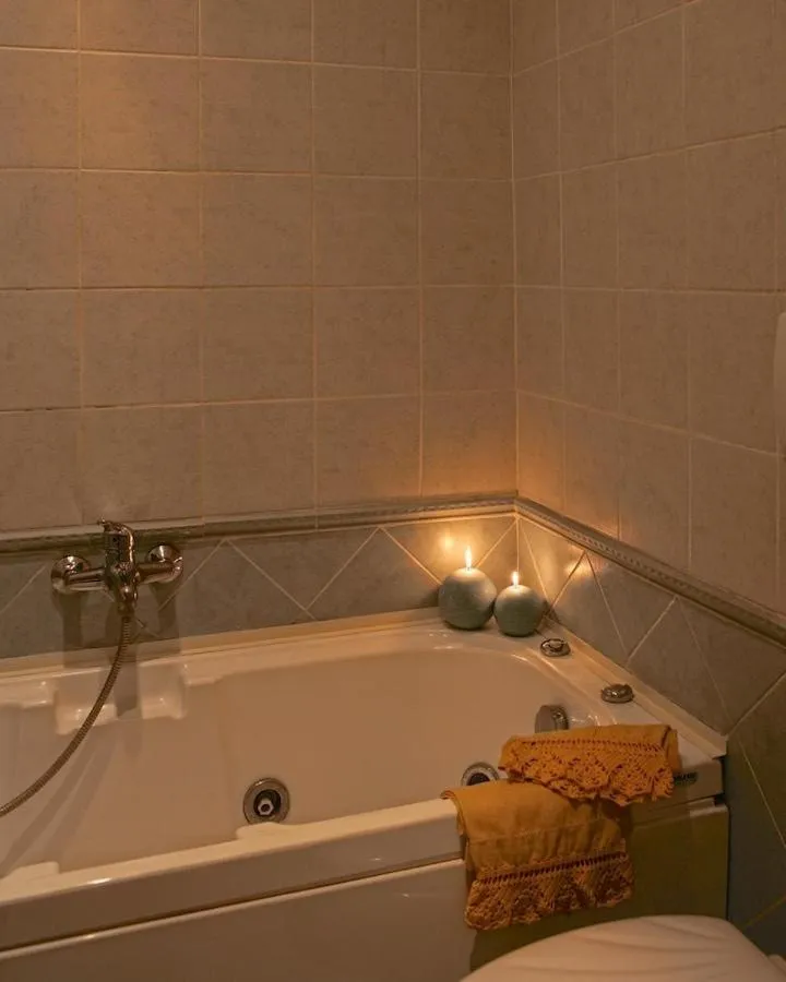 Bathroom in Vatican Holiday