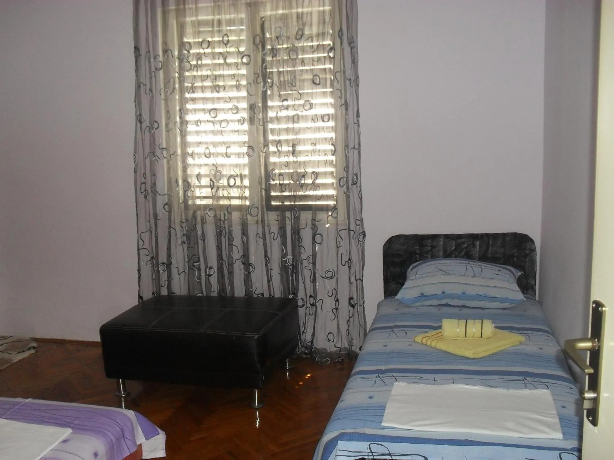 Property building, Bed in Apartment Batricevic