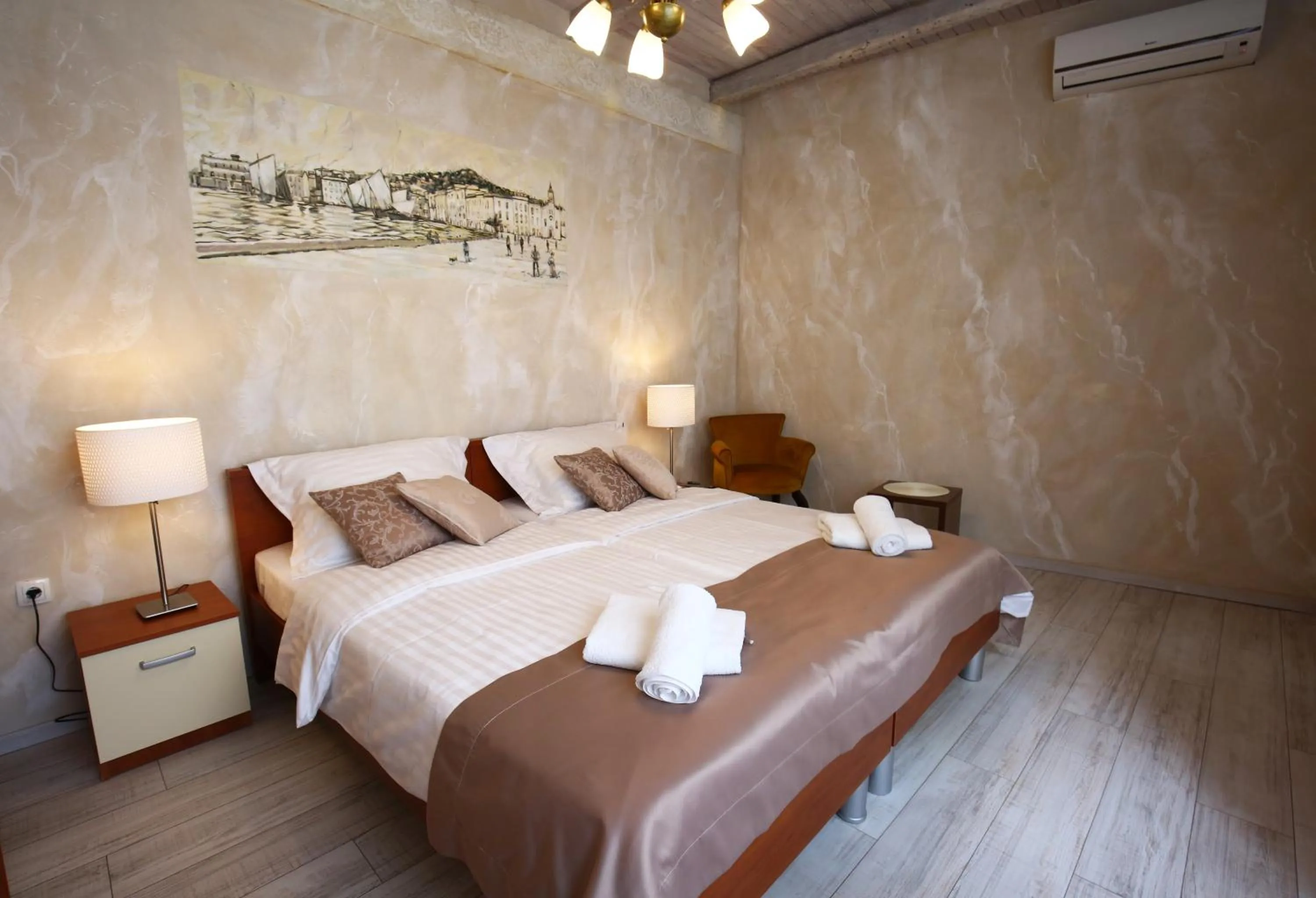 Bed in Luxury Lidija Rooms