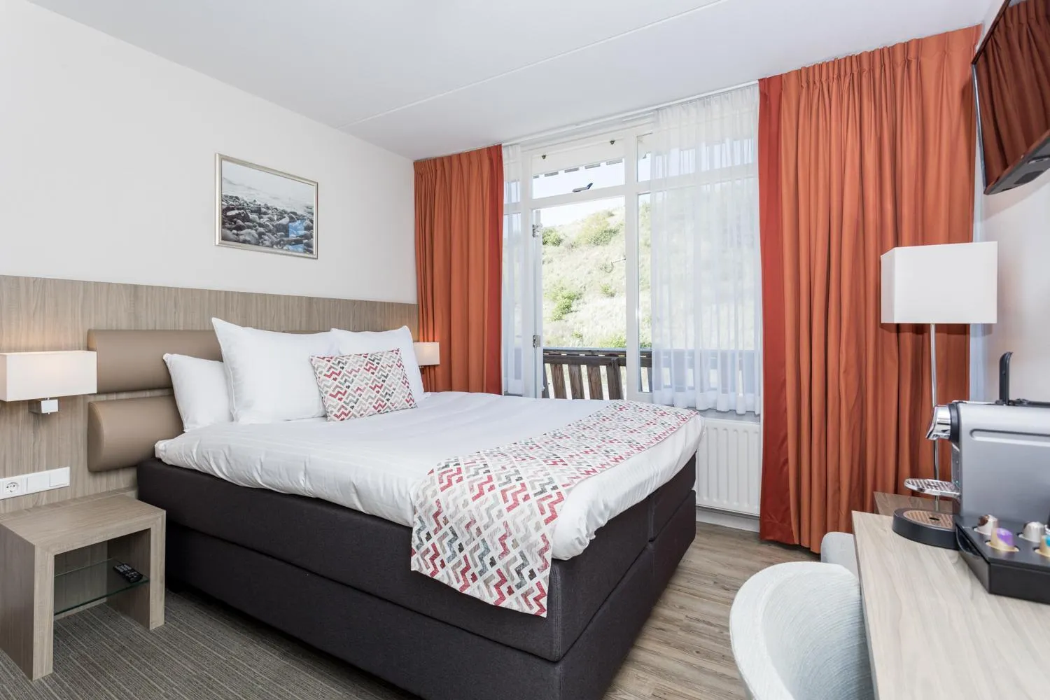 Bed in Strandhotel Westduin