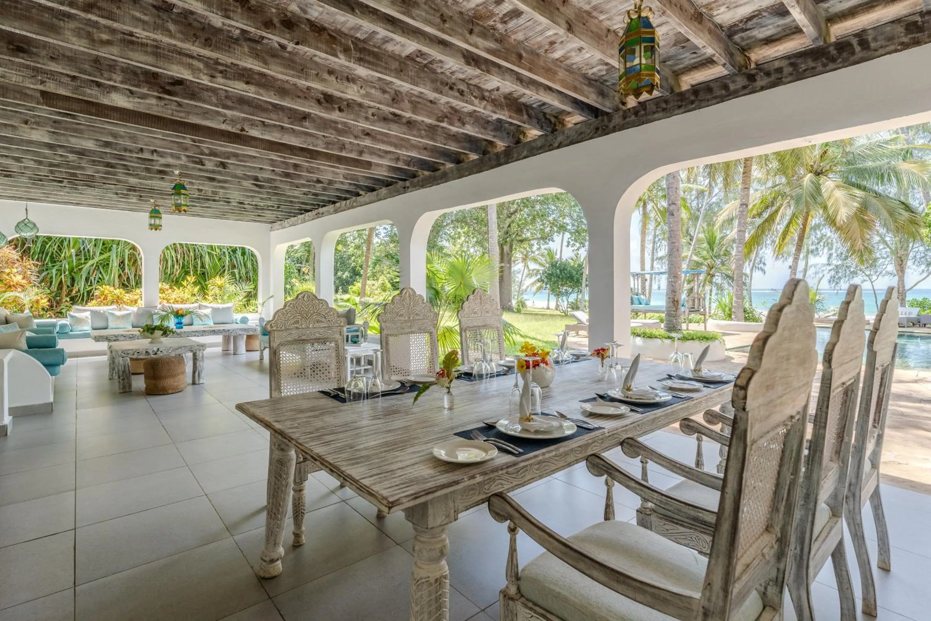 Dining area in Nomad Beach Resort