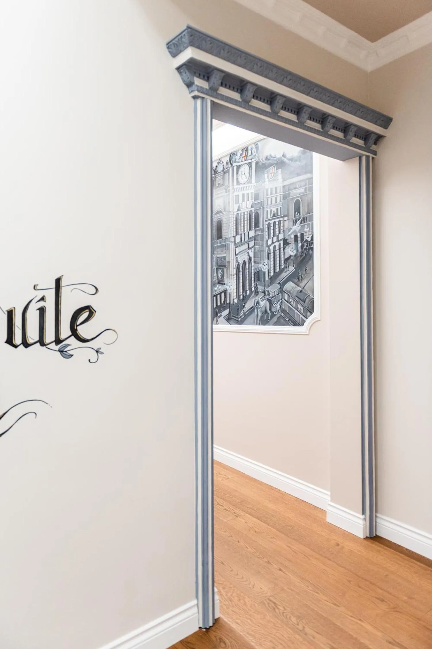 Queen Cattleya Suite