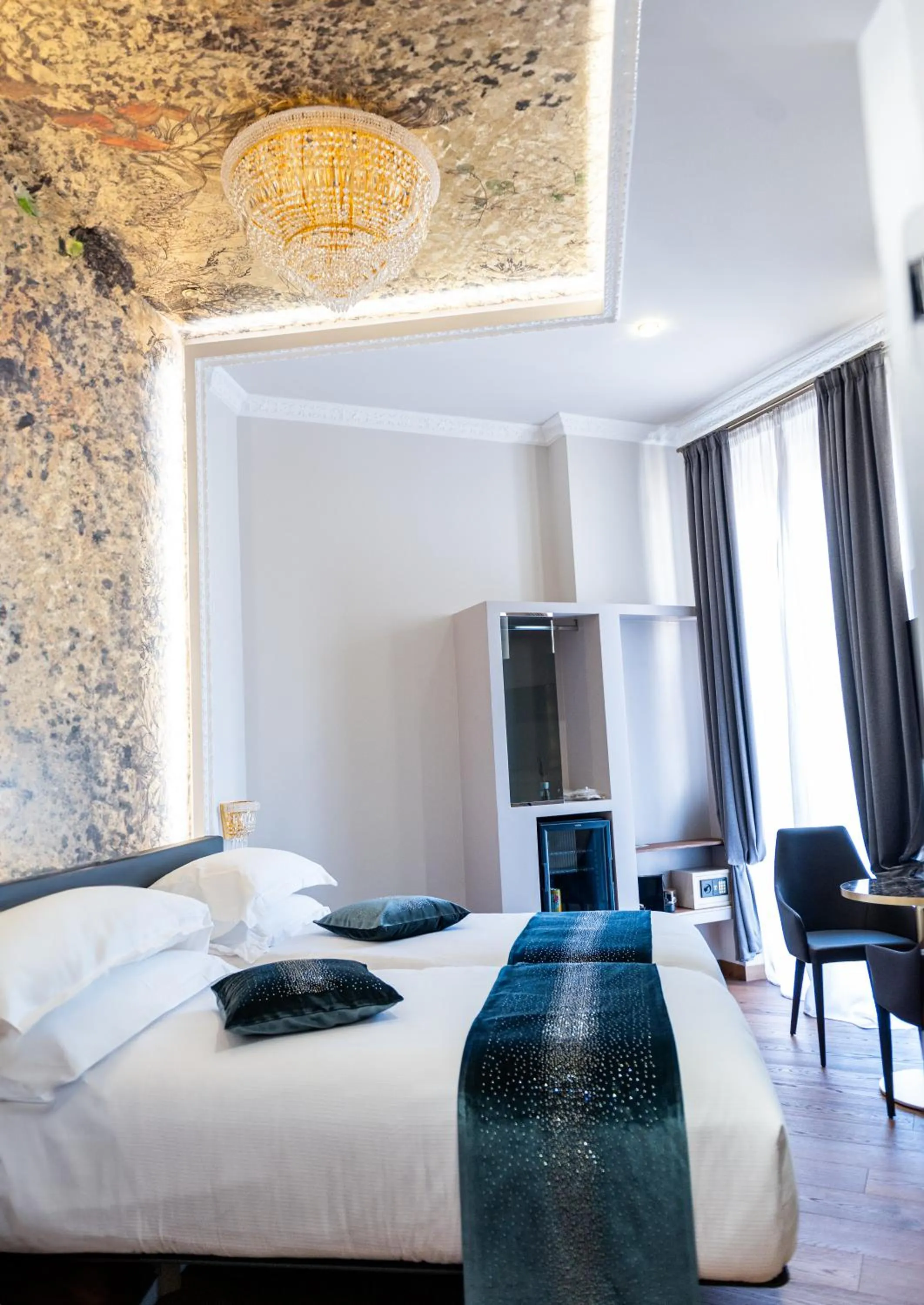 Bed in Queen Cattleya Suite