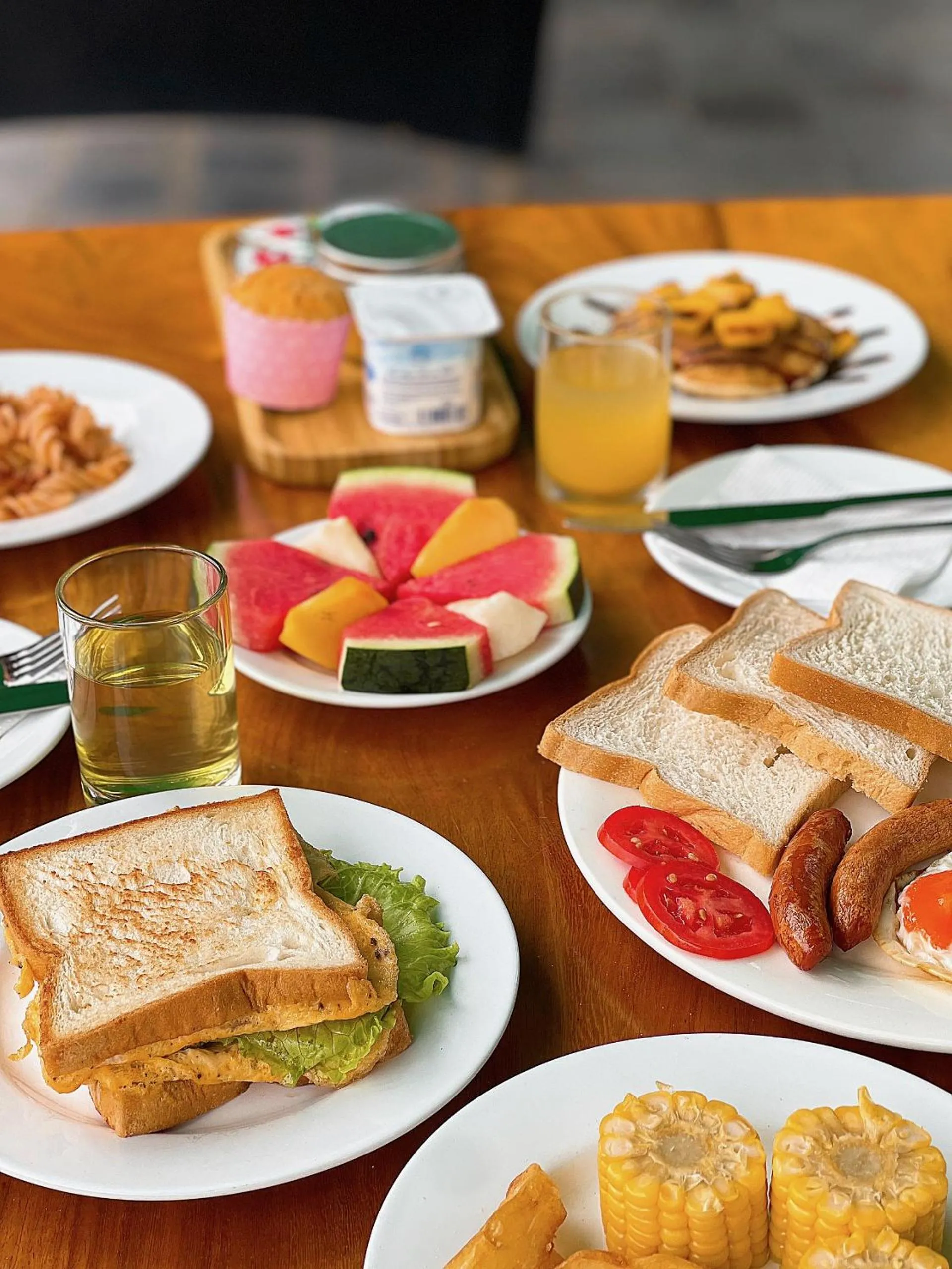 Breakfast in Tam Coc Windy Fields