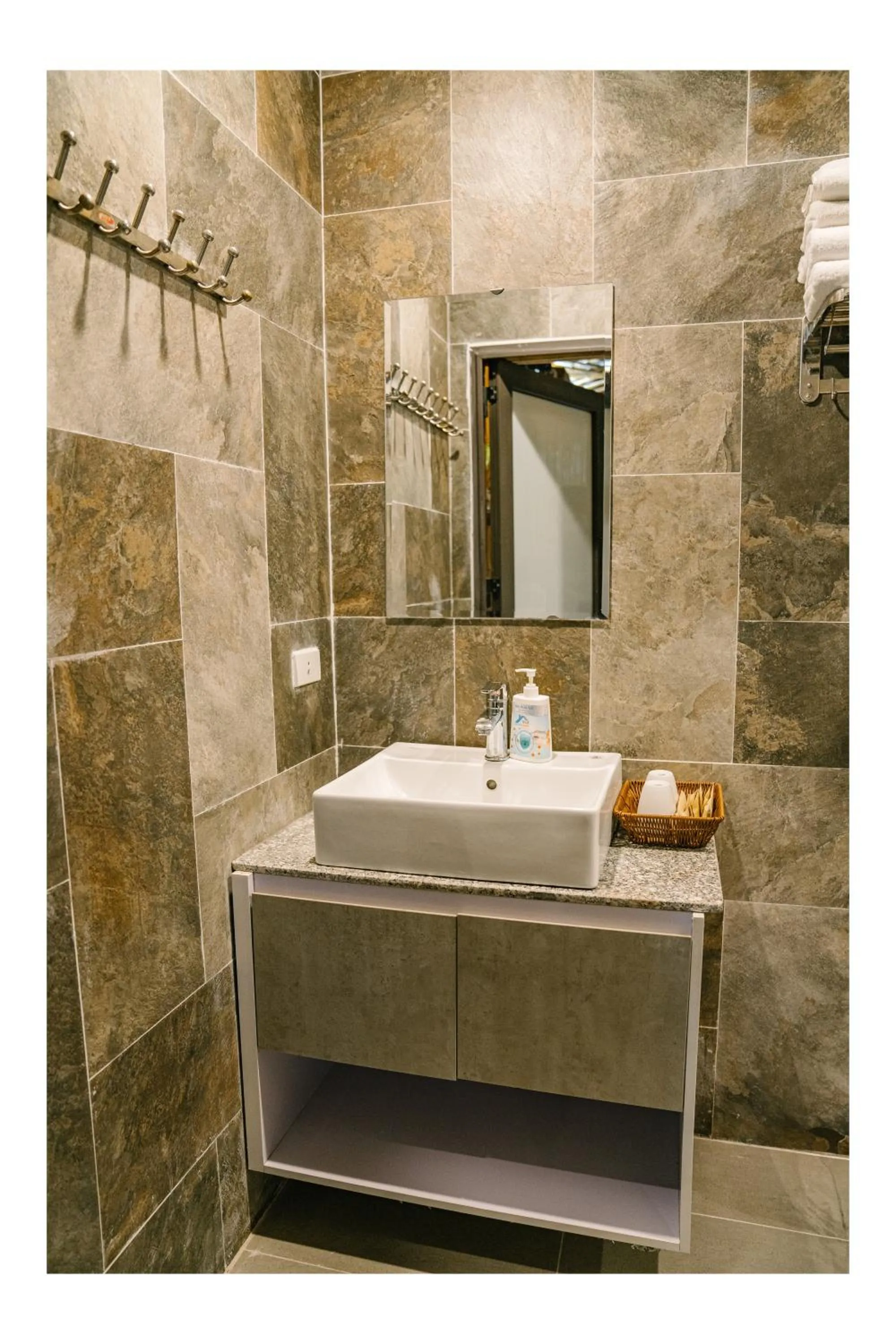 Shower in Tam Coc Windy Fields