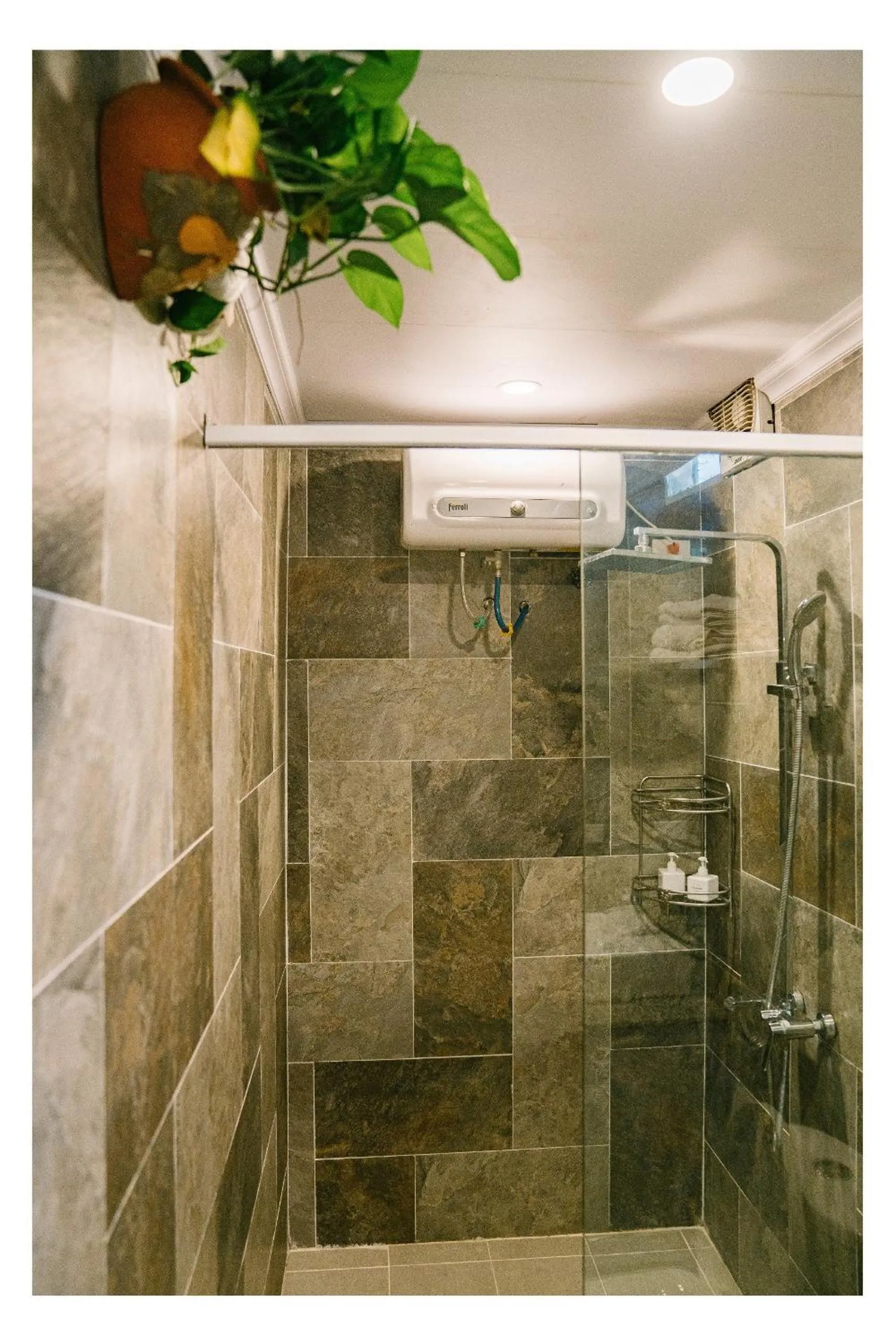 Shower in Tam Coc Windy Fields