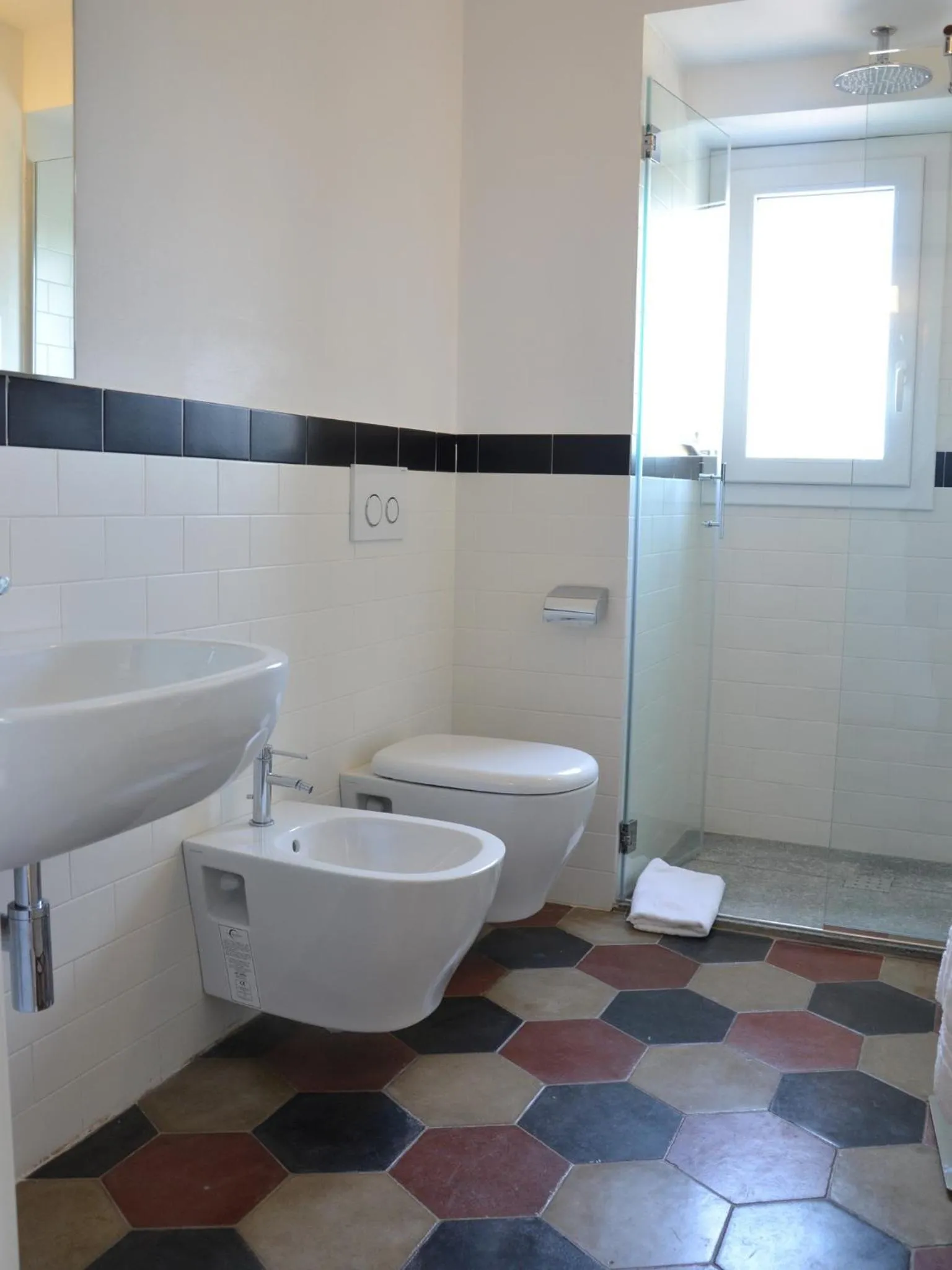 Toilet in Piazza Vittorio Suites