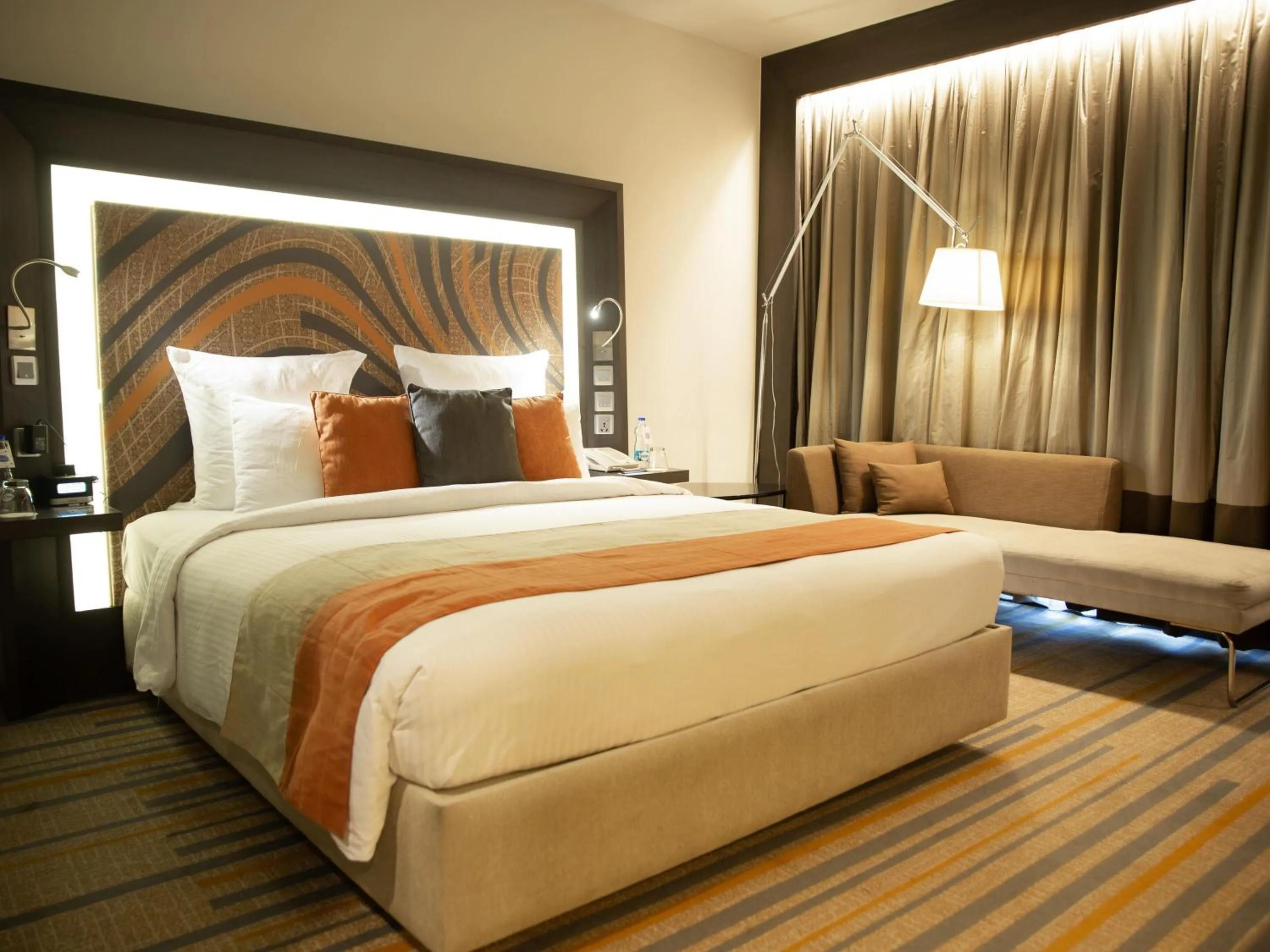 Bedroom, Bed in Novotel Kolkata Hotel and Residences