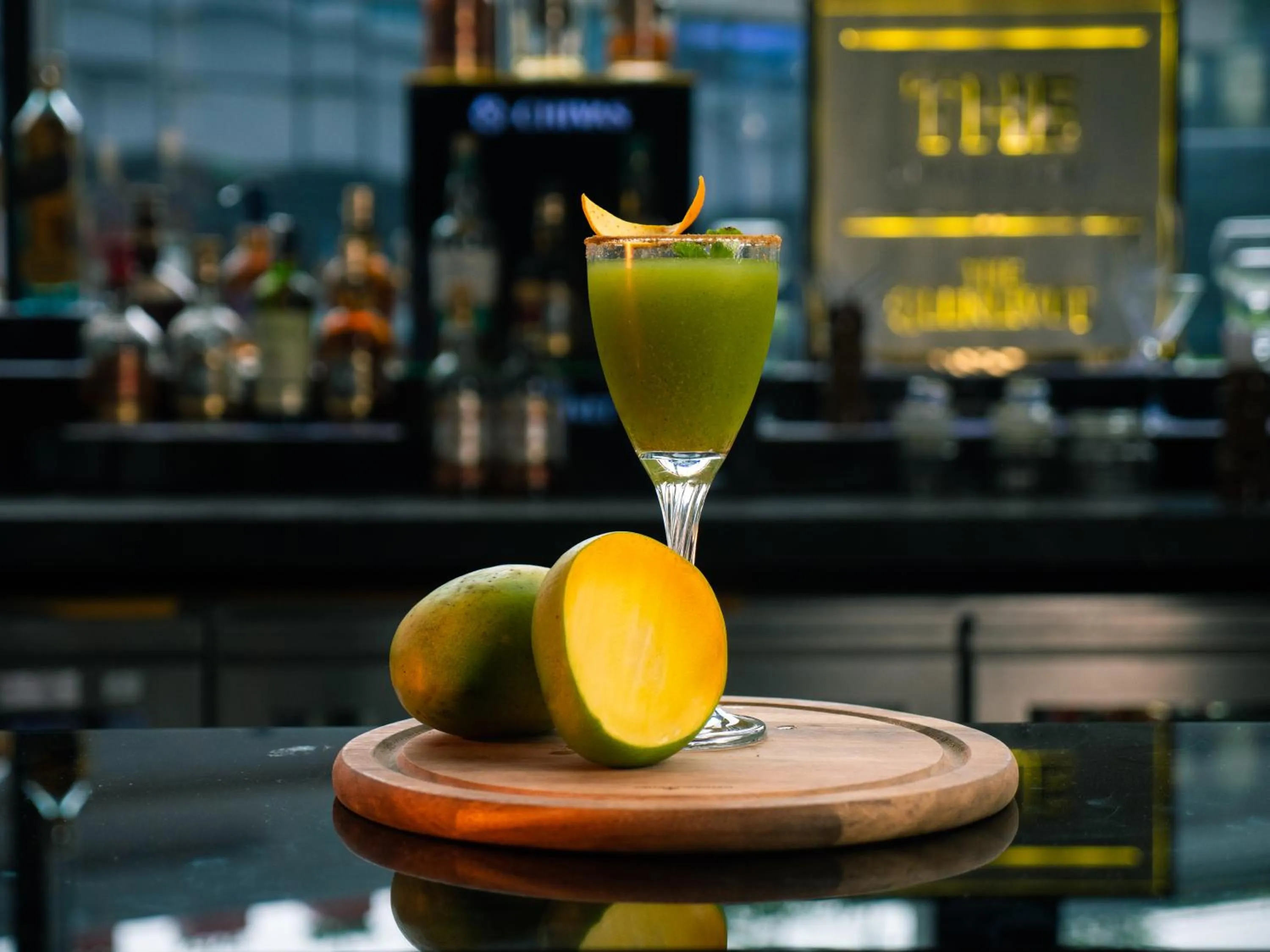 Restaurant/places to eat in Novotel Kolkata Hotel and Residences