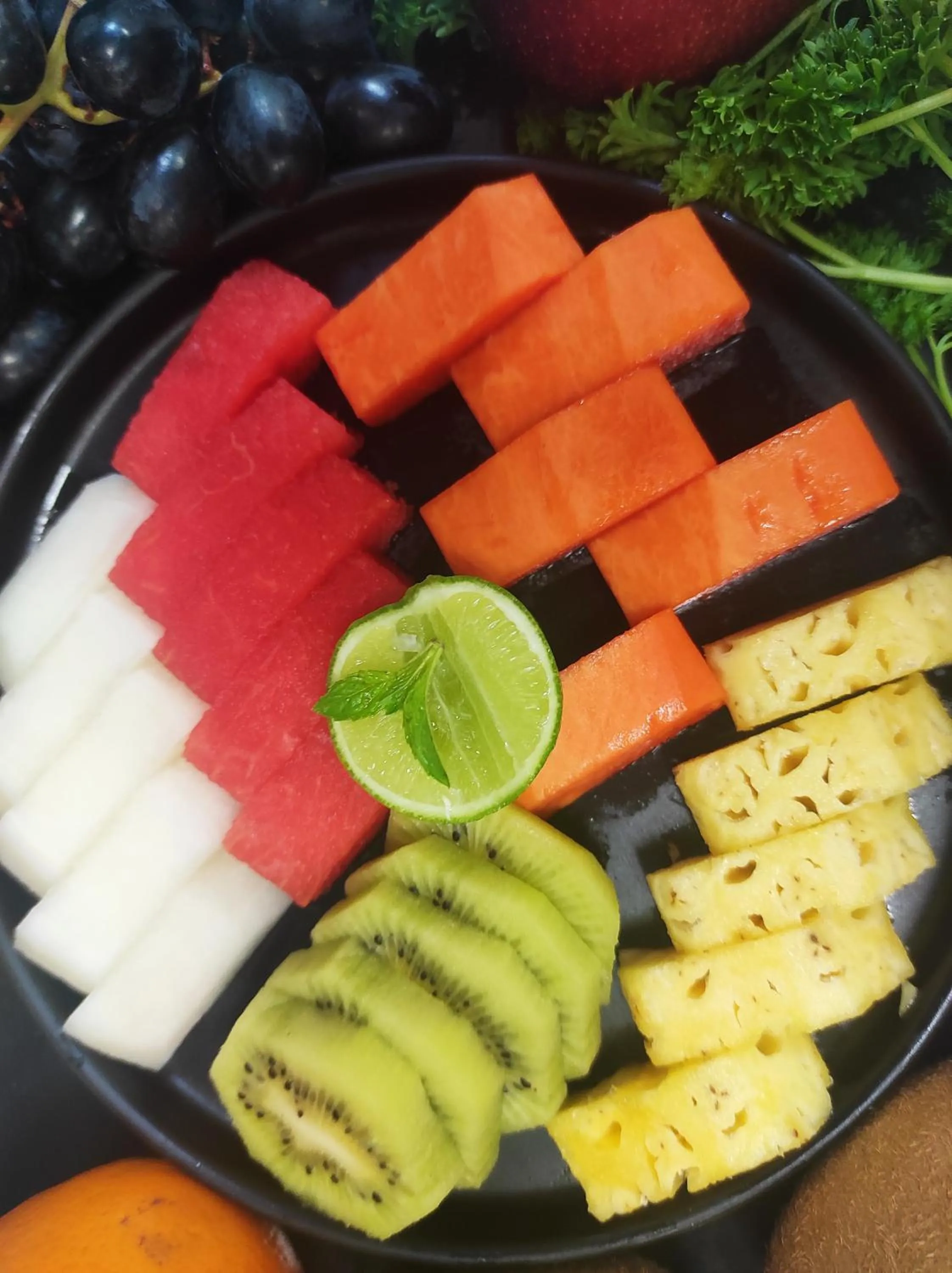 Restaurant/places to eat in Novotel Kolkata Hotel and Residences