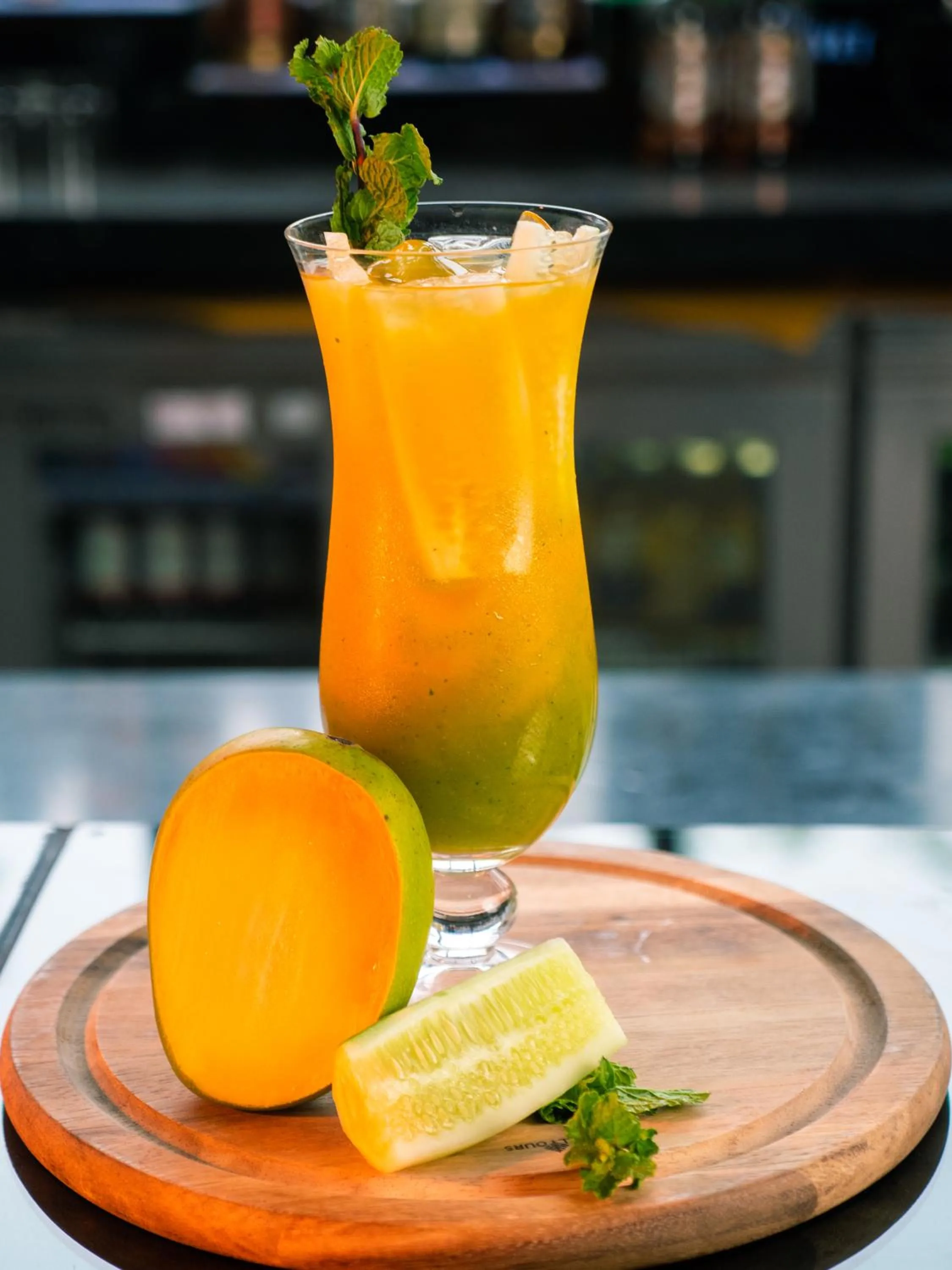 Restaurant/places to eat in Novotel Kolkata Hotel and Residences