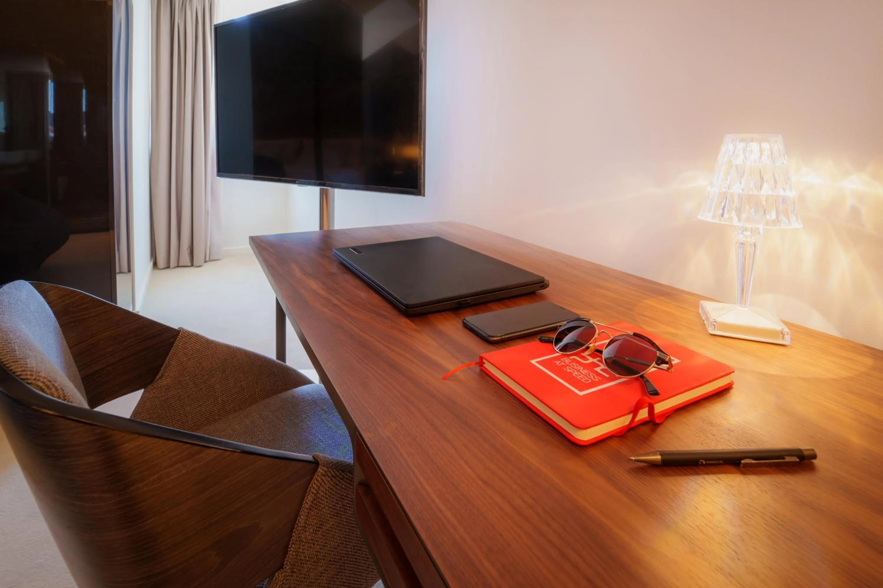 Communal lounge/ TV room in Golden Lisbon Hotel