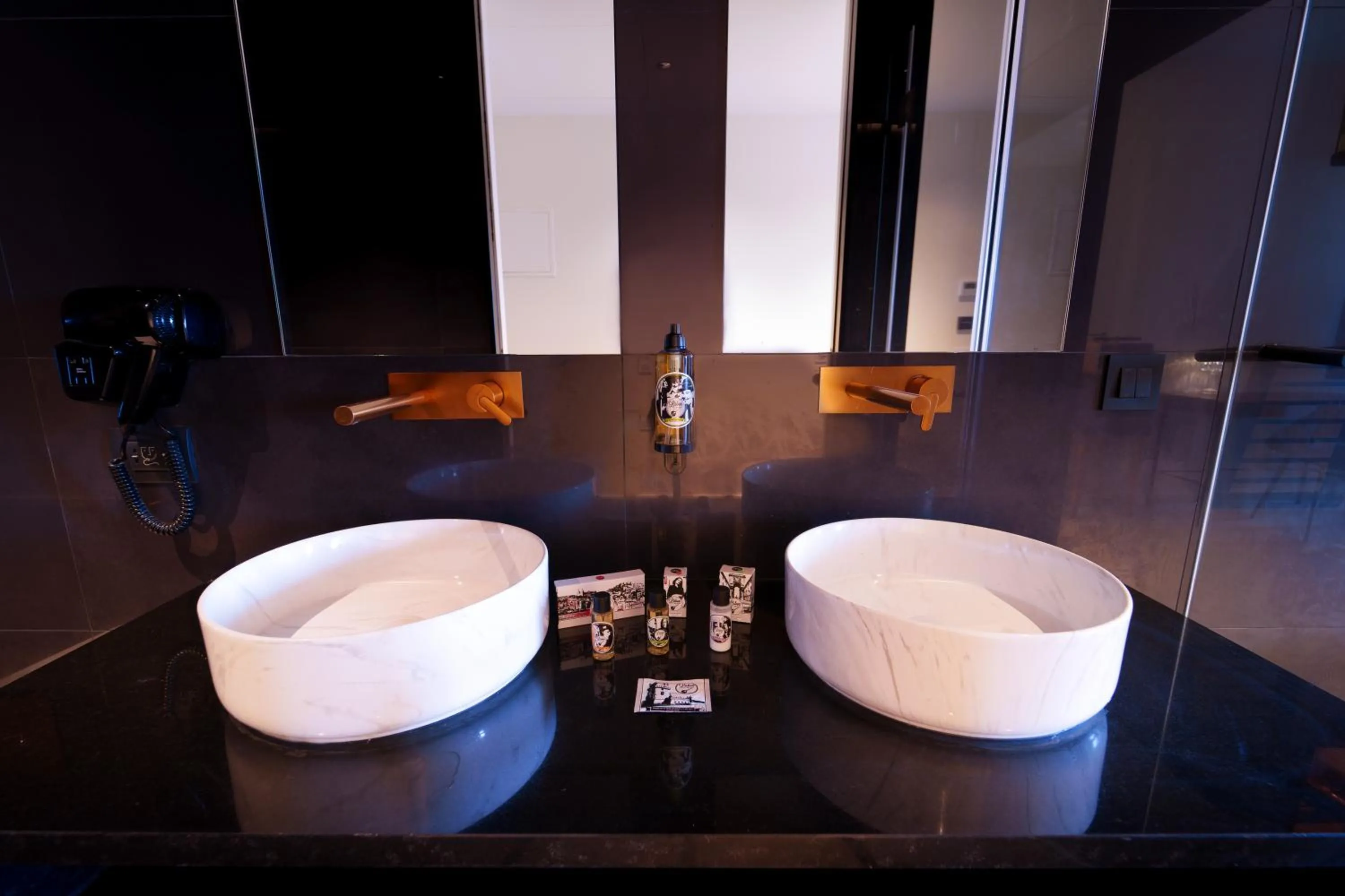 Bathroom in Golden Lisbon Hotel