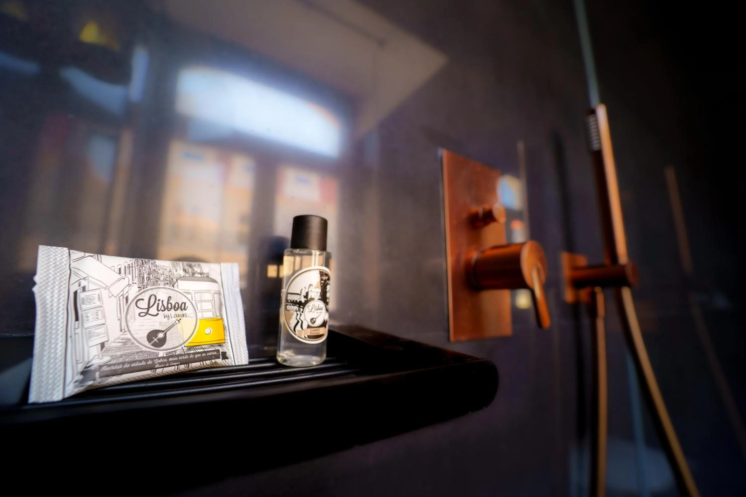 Toilet in Golden Lisbon Hotel