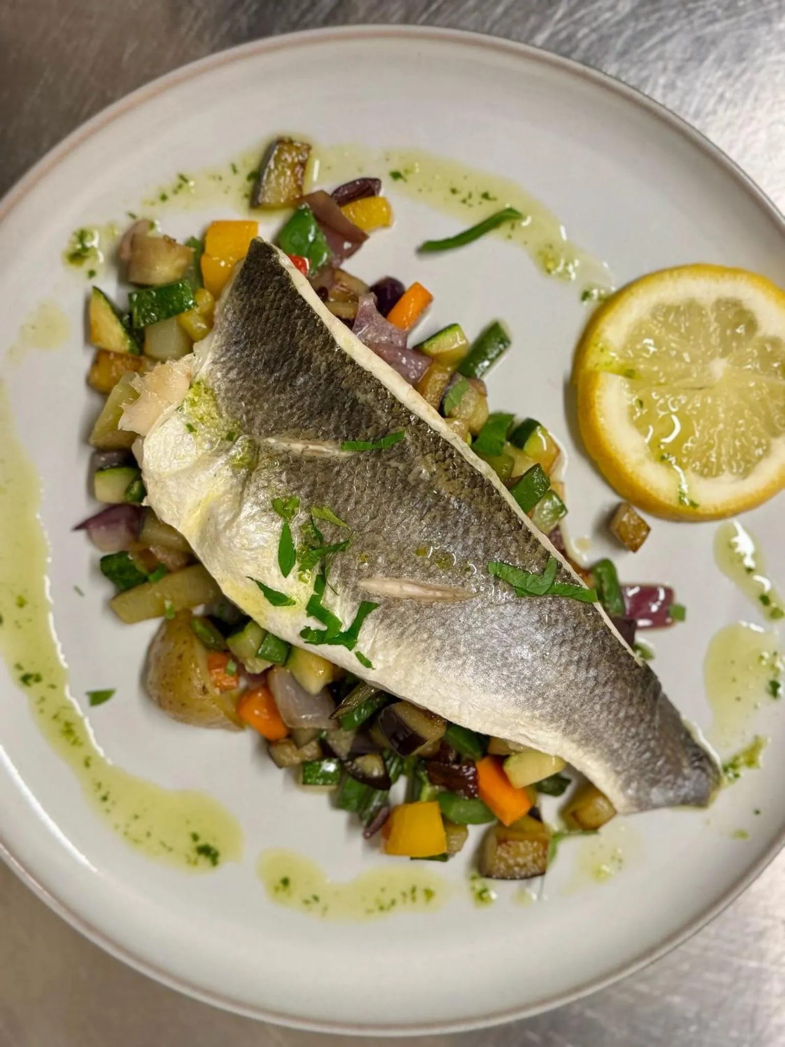 Restaurant/places to eat in Golden Lisbon Hotel