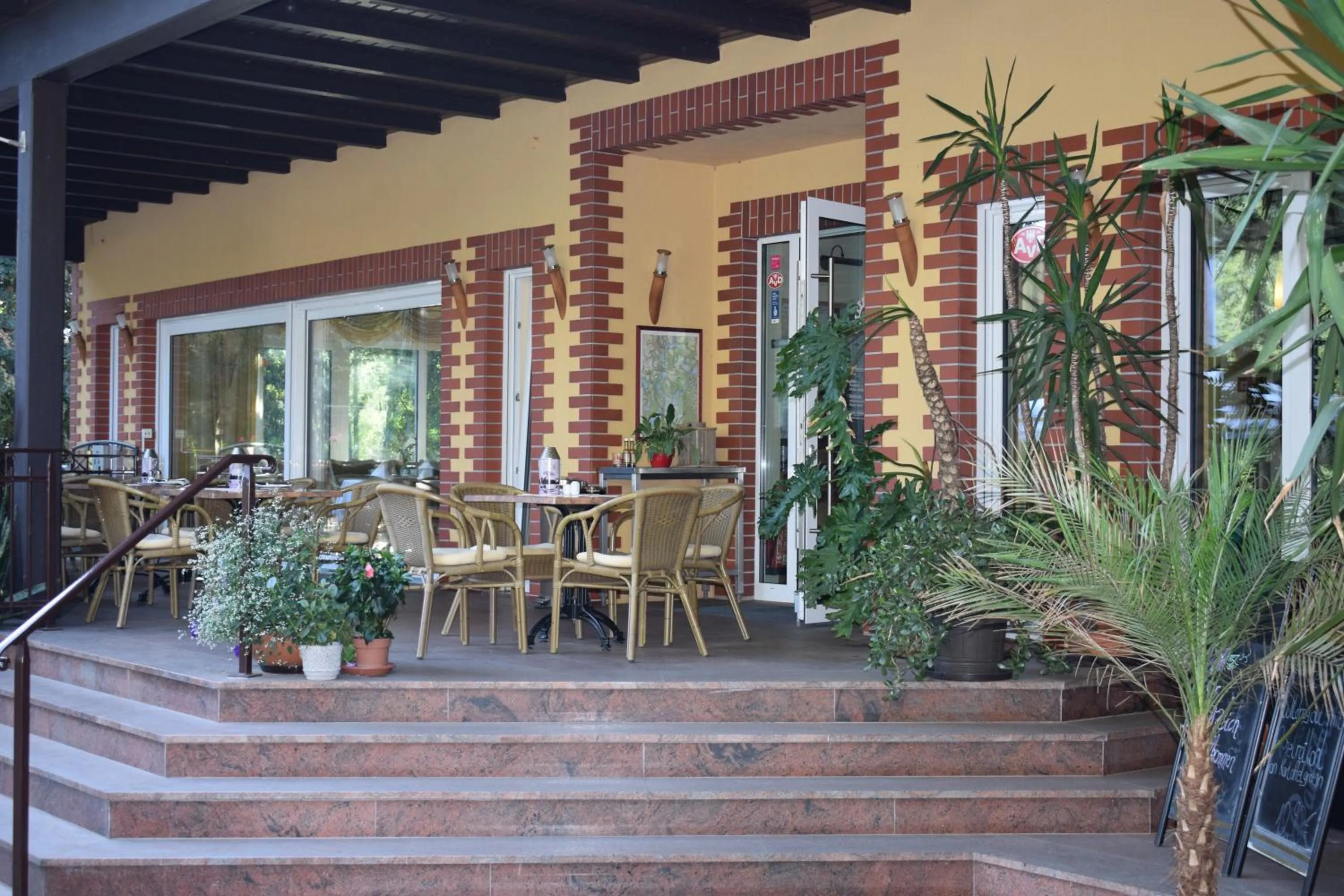 Facade/entrance in Hotel Seeschlösschen