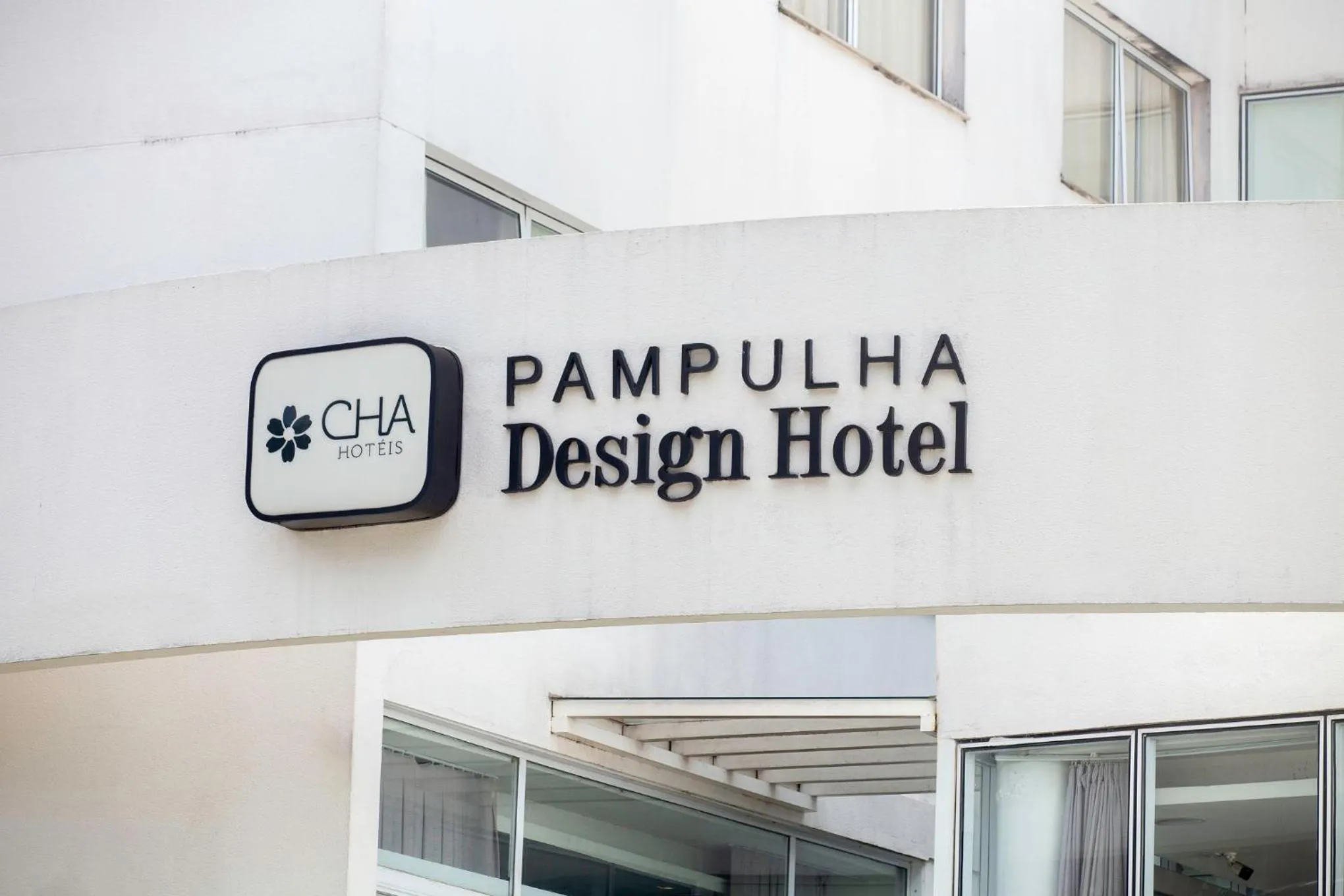 Facade/entrance in CHA Pampulha Design Hotel