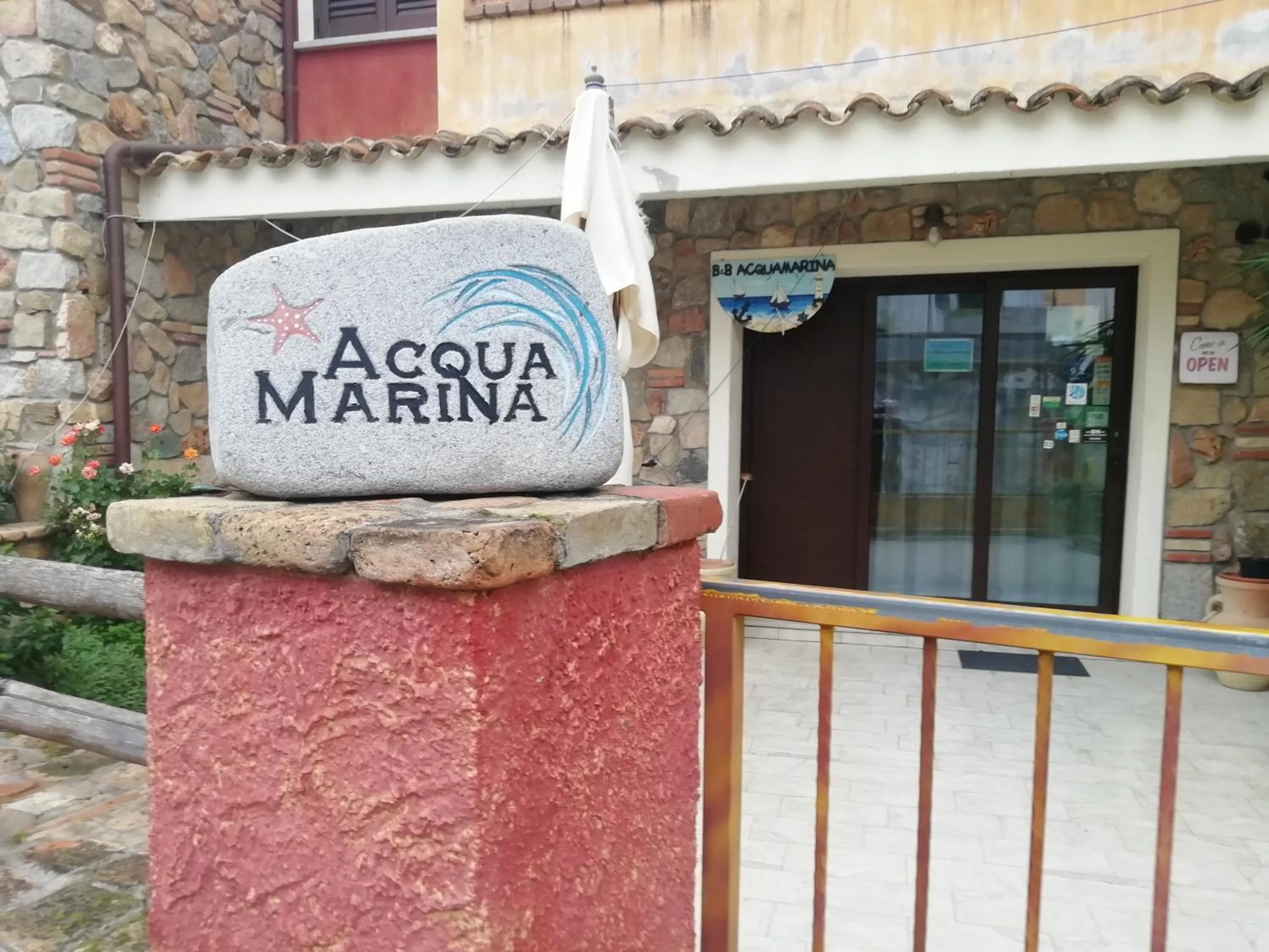 Facade/entrance in B&B Acquamarina Villasimius