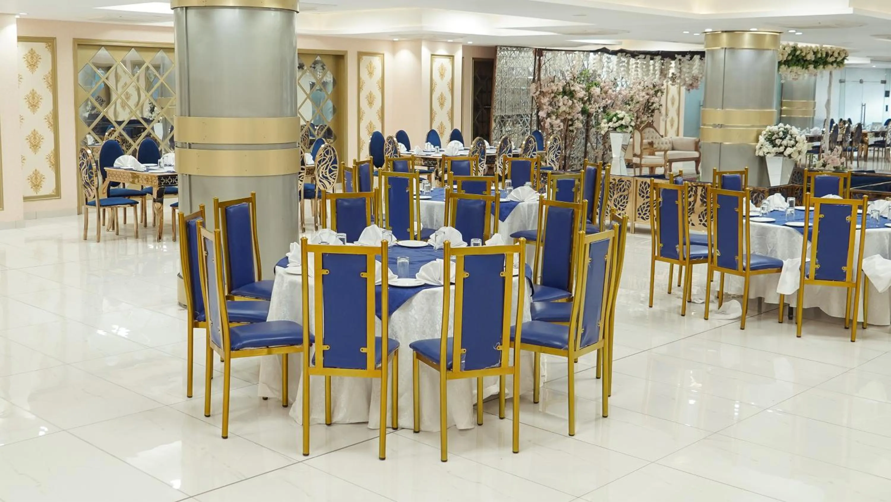 Banquet/Function facilities in Faletti's Express- Shimla Hill