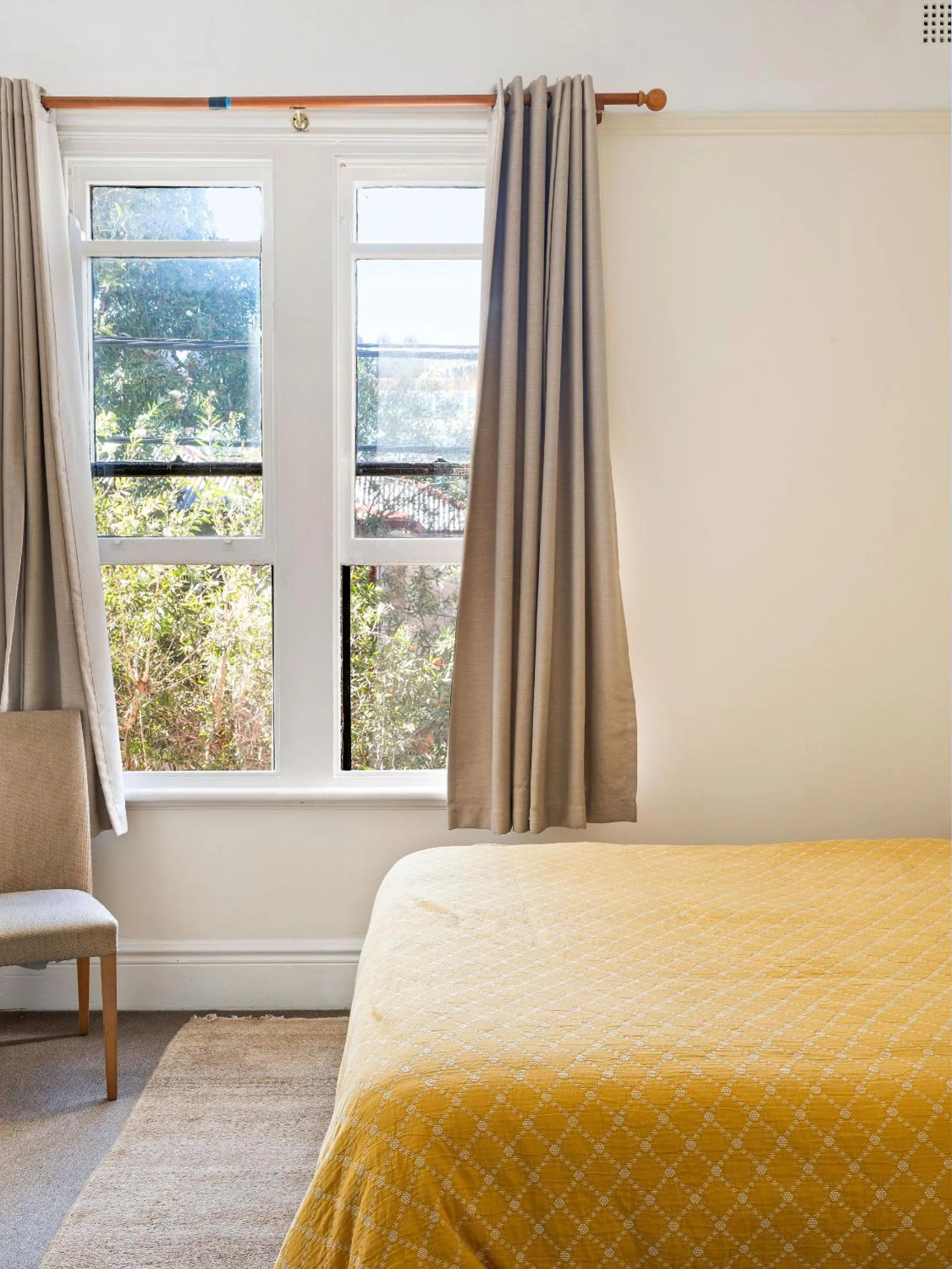 Bed in Lord Wolseley Hotel