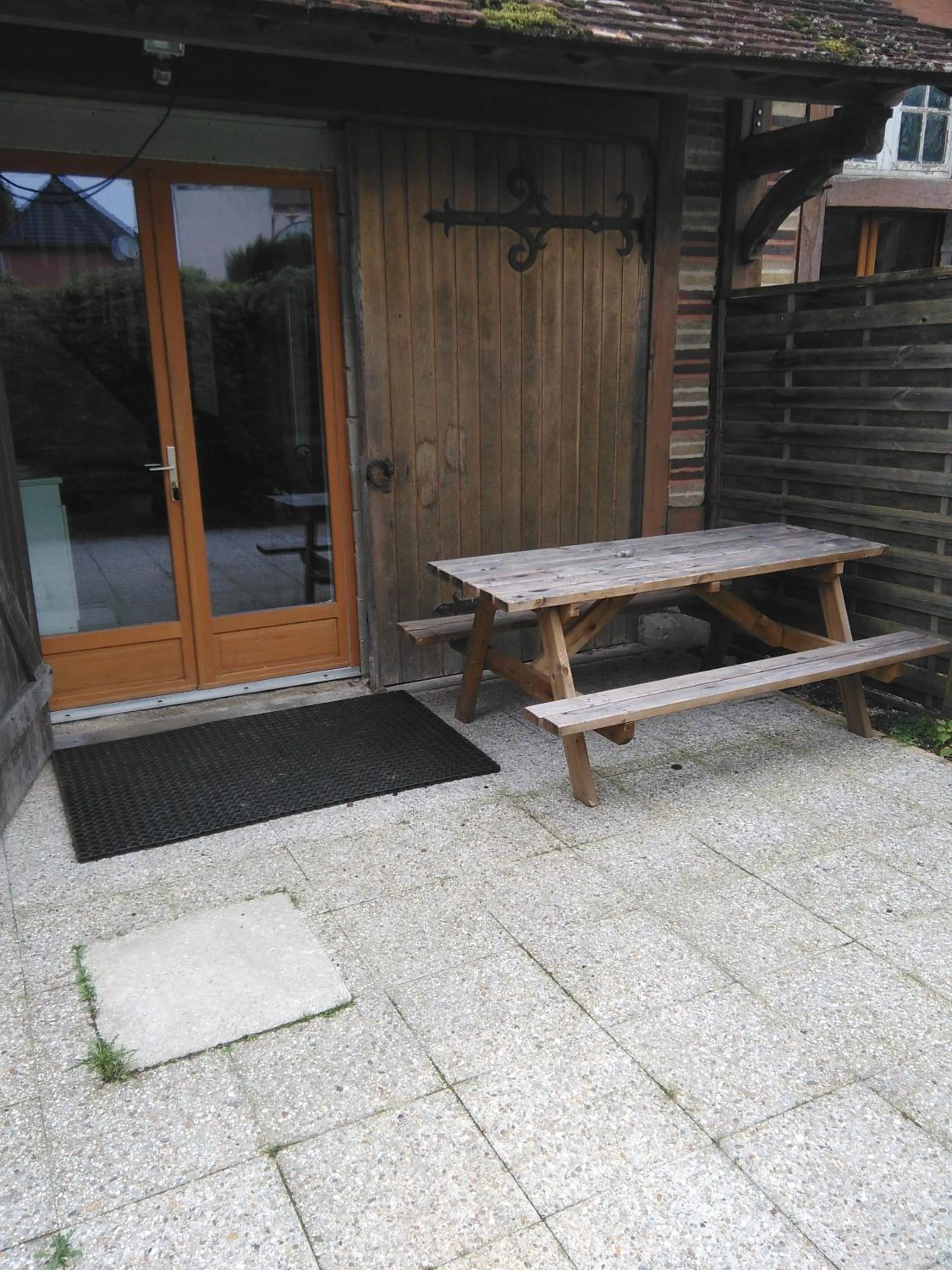 Patio in Le Betrot