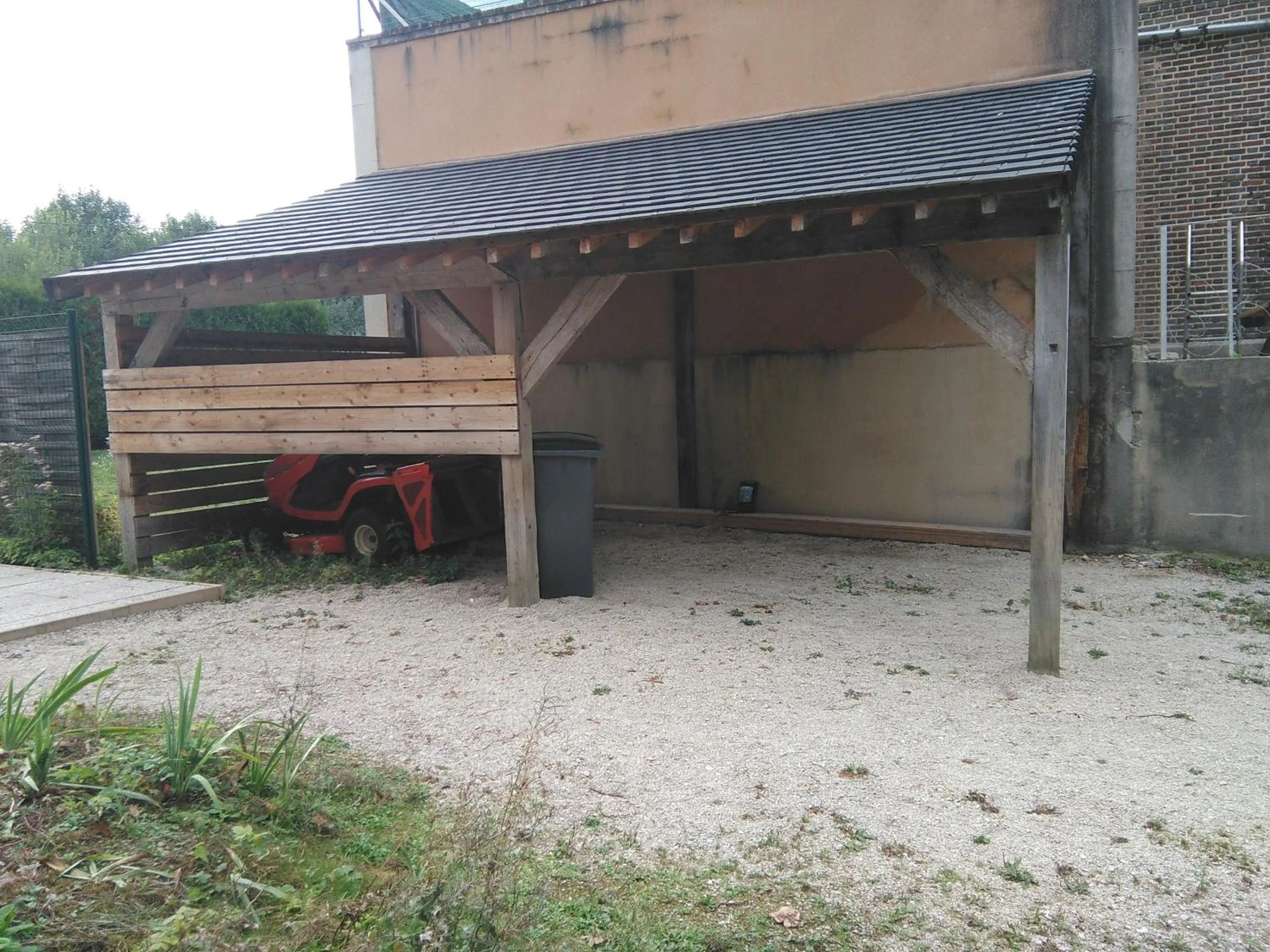 Parking in Le Betrot