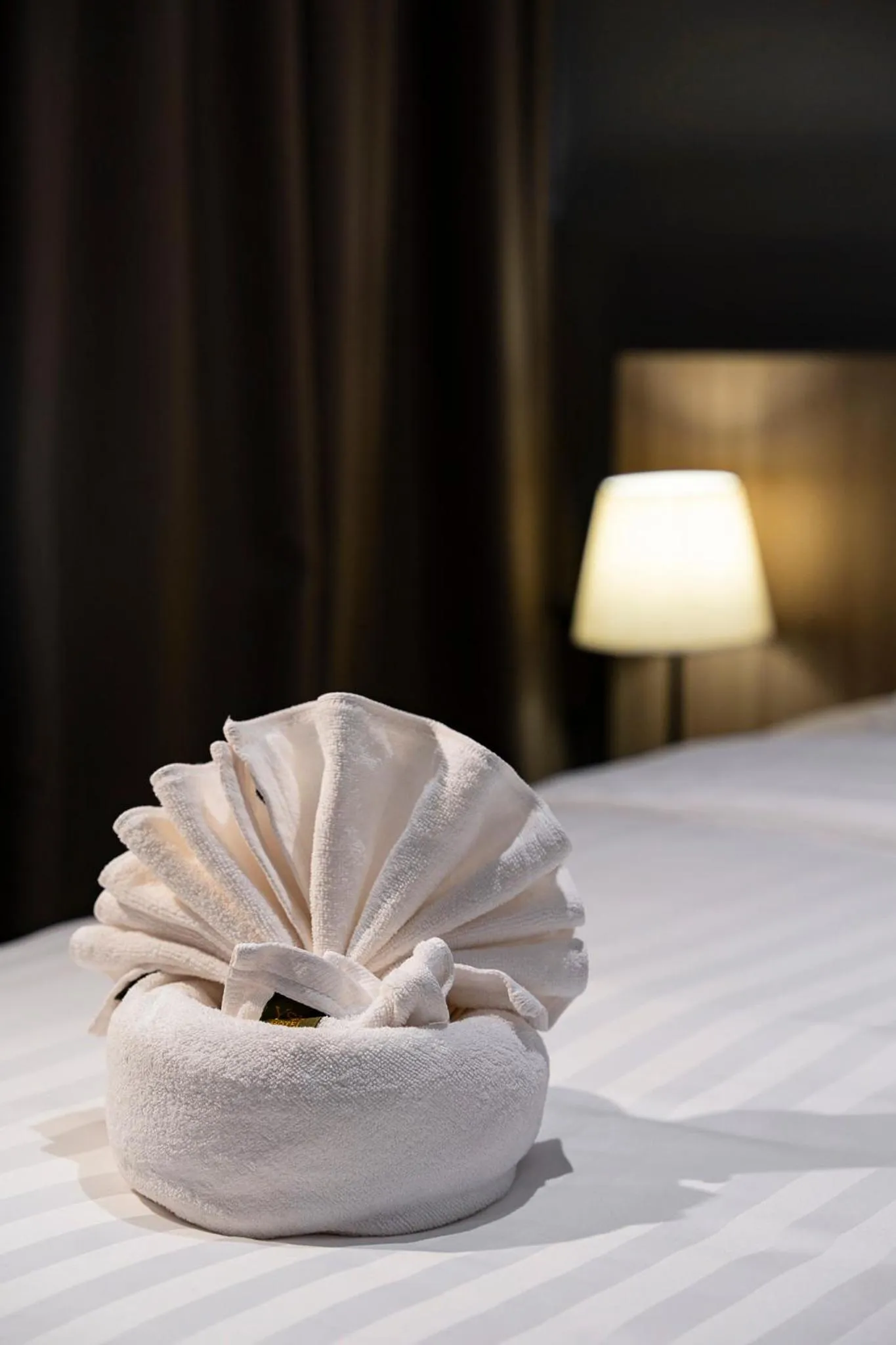 Bed in YSW Hotel Lopburi