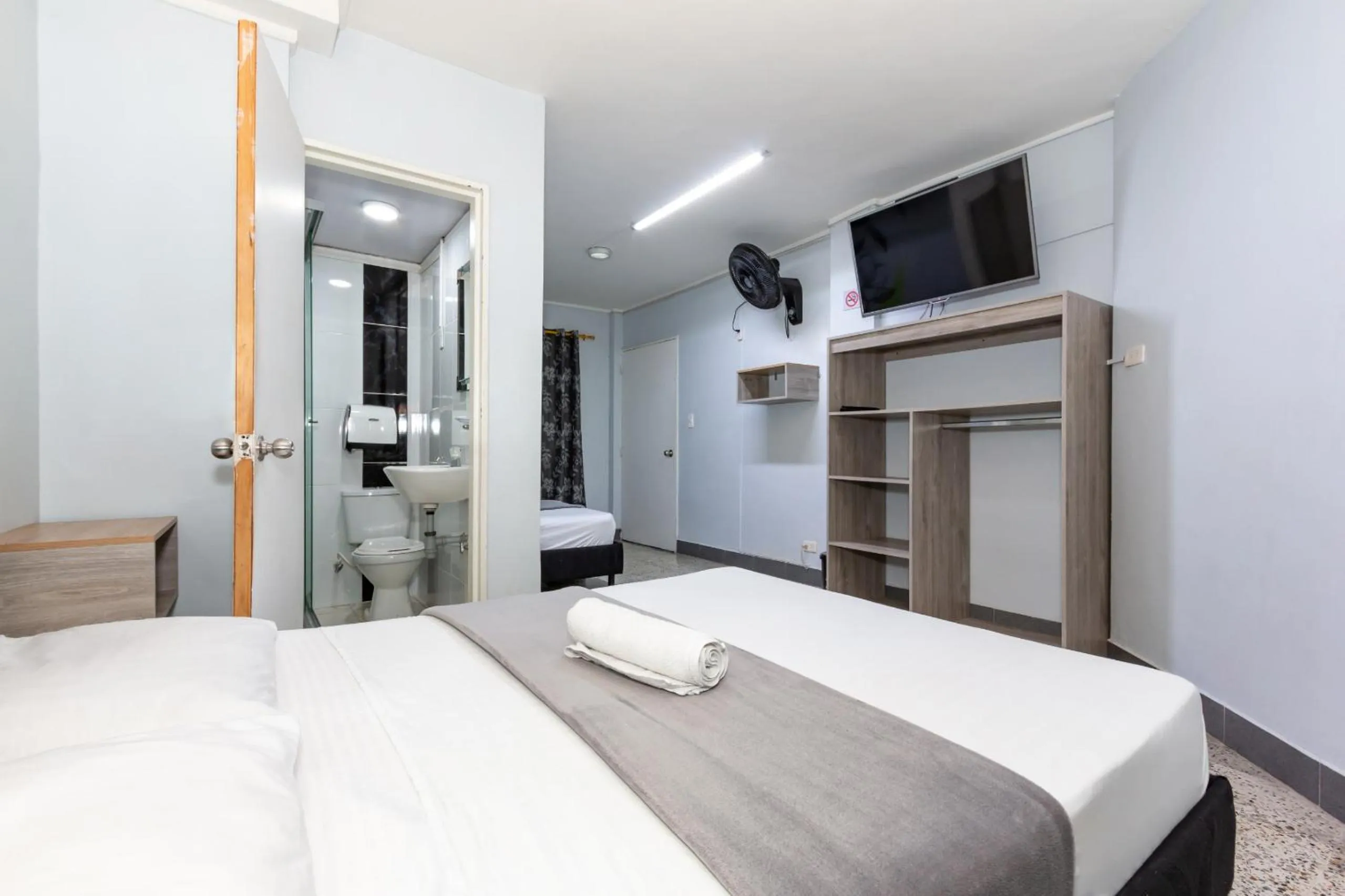 Photo of the whole room in Hotel Guayacanes 70