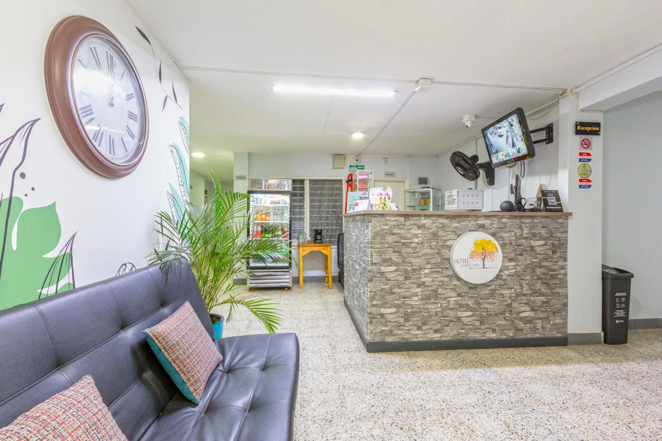 Seating area in Hotel Guayacanes 70