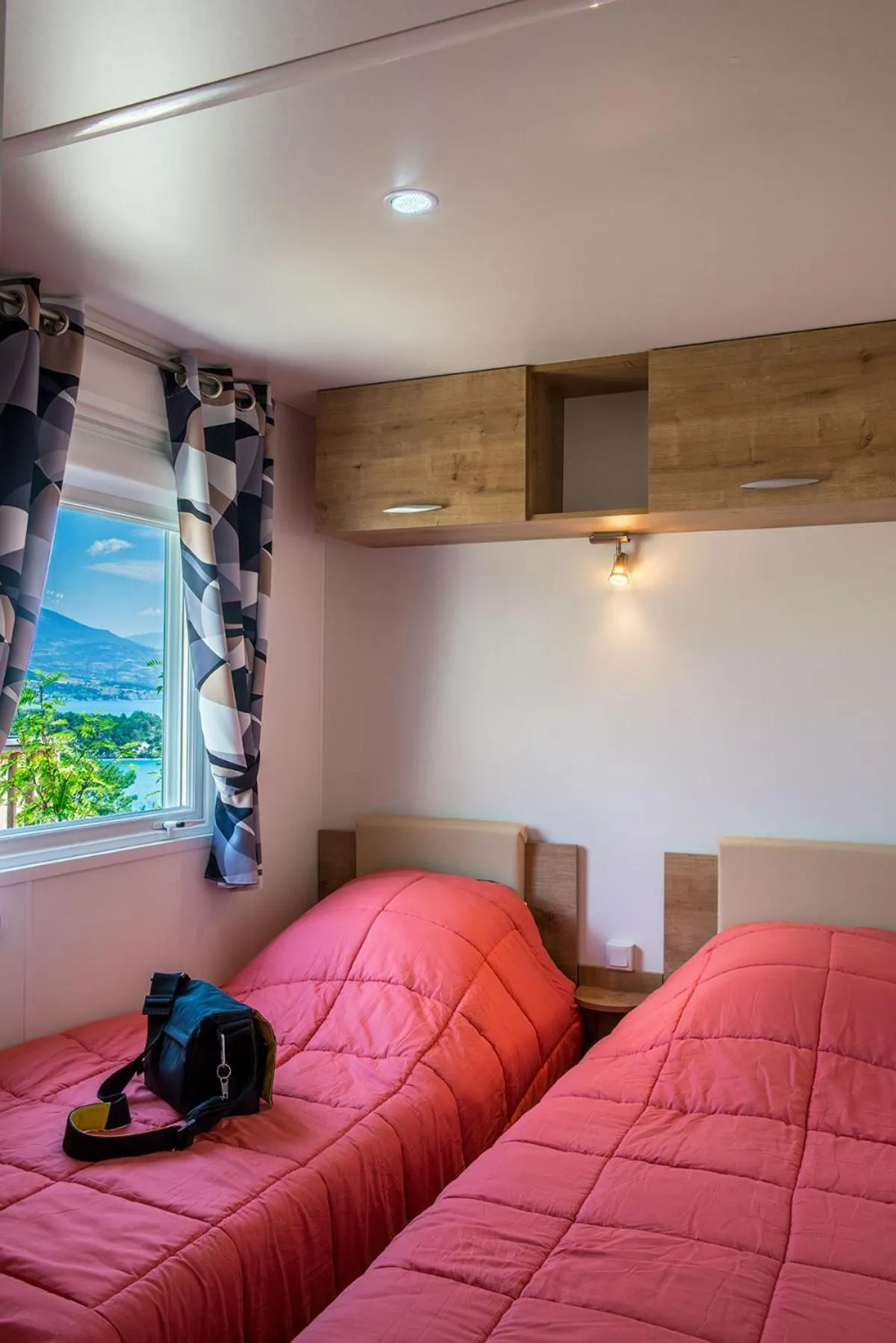 Bedroom, Bed in L'Ecrin du Lac